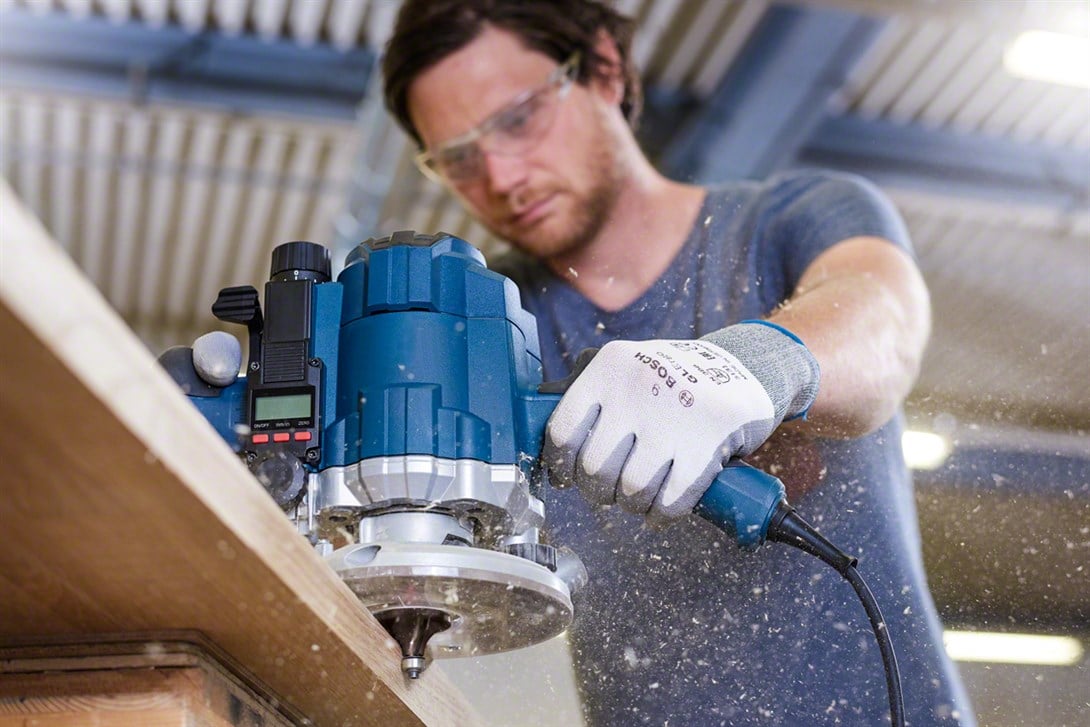 Bosch - Standard Seri Ahşap İçin Çift Oluklu, Sert Metal Ekstra Uzun Düz Freze Ucu 12*25*81mm