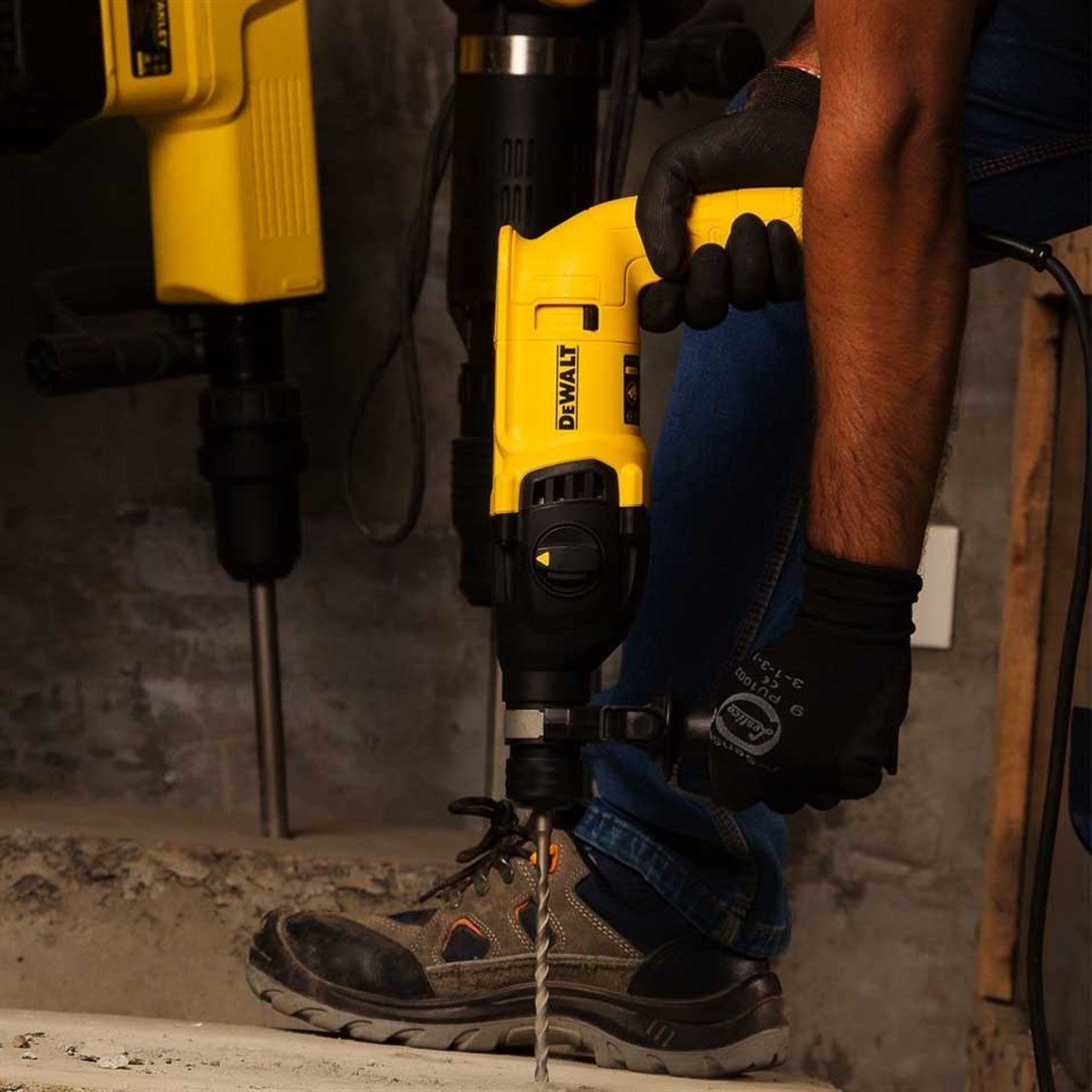 Dewalt D25133K-TR 800W 2.6J Profesyonel SDS-Plus Kırıcı-Delici MatkapDewaltZM_D25133KKırıcı Deliciler-LastikTR.com