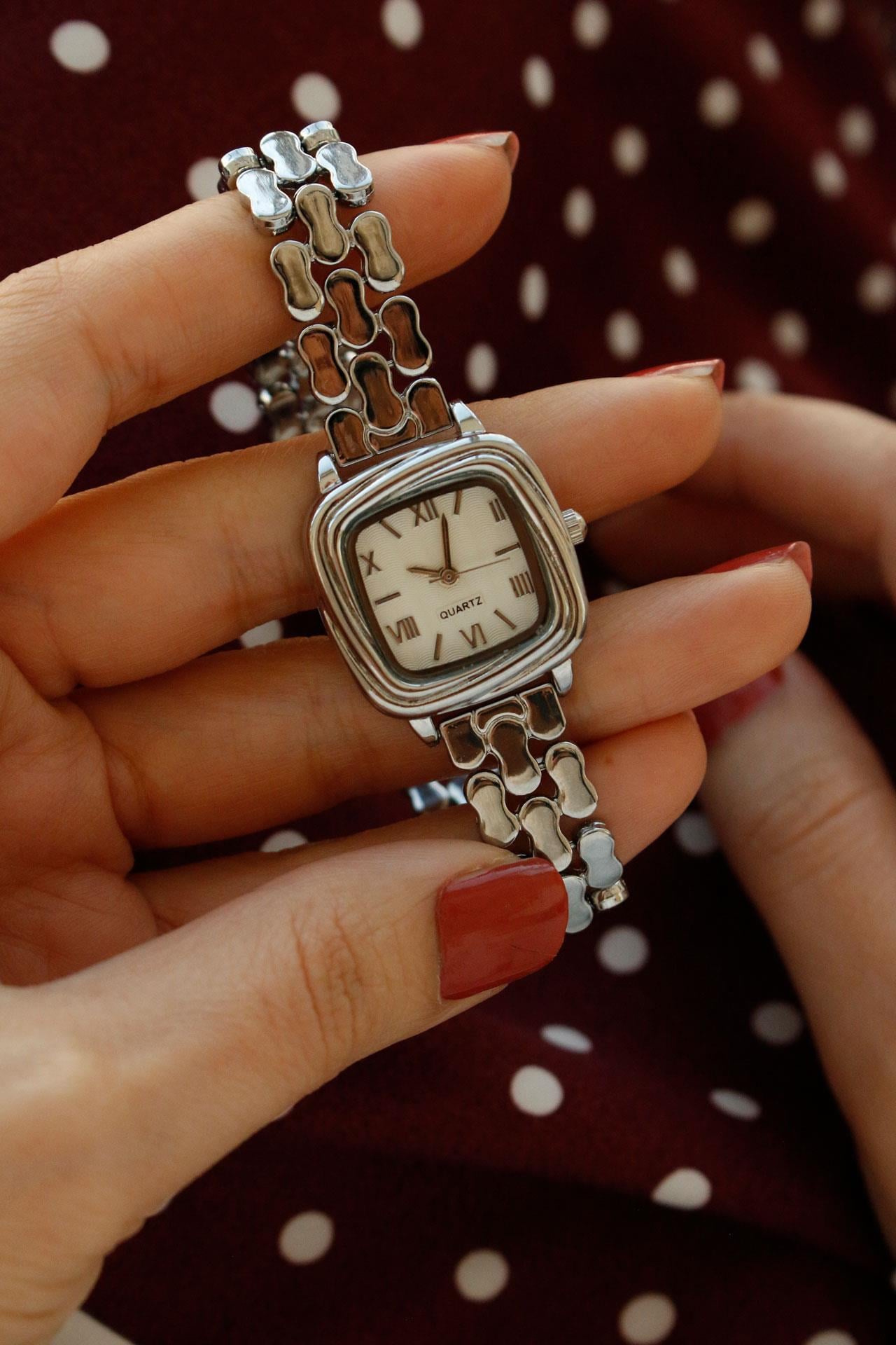 Dorey Dokulu Kordon Silver Metal Kadın Kol Saati