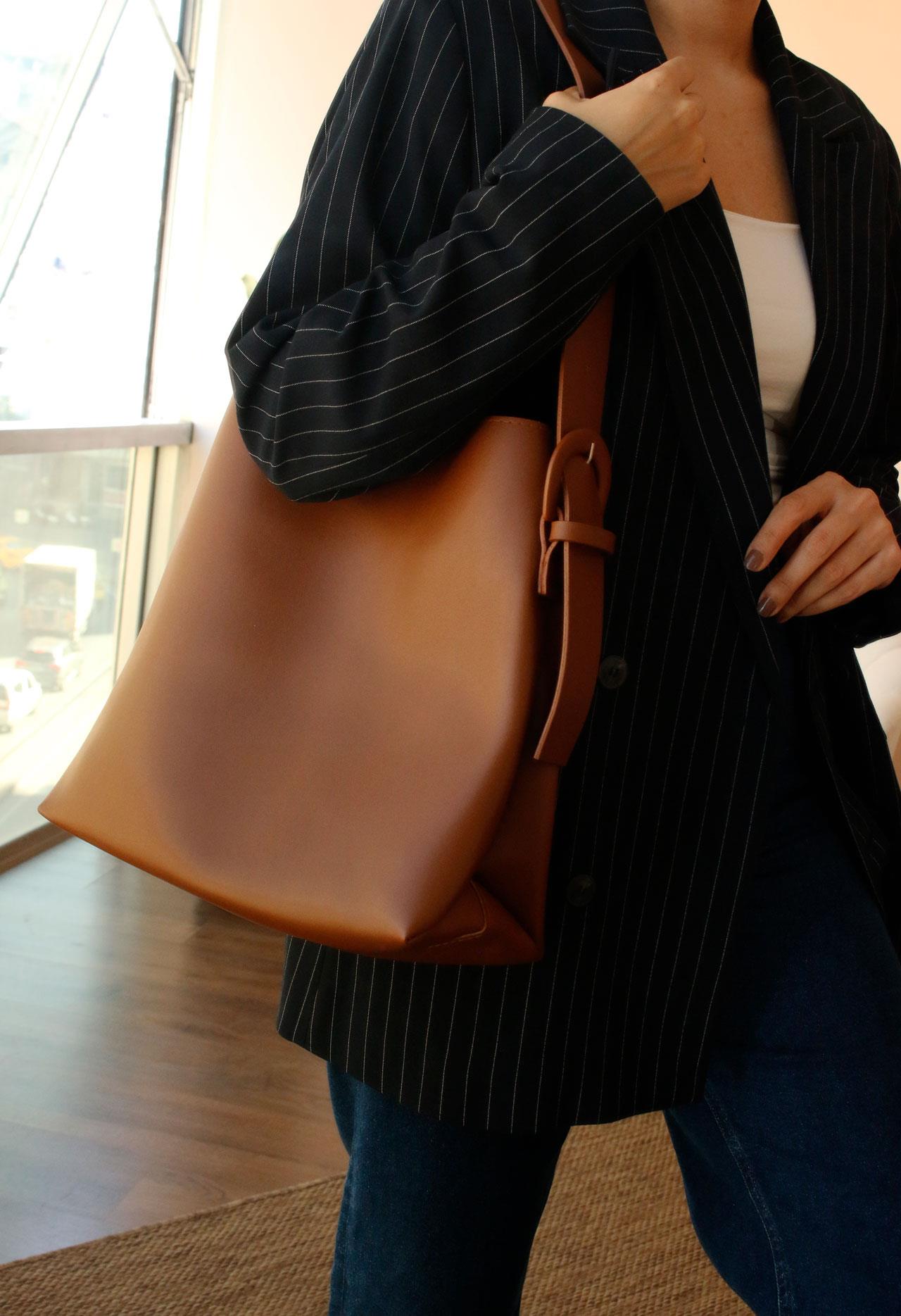 Ella Taba Shoulder Bag