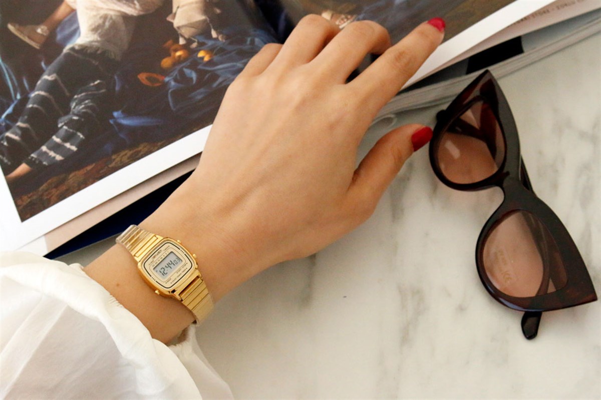 Gold Retro Saat 