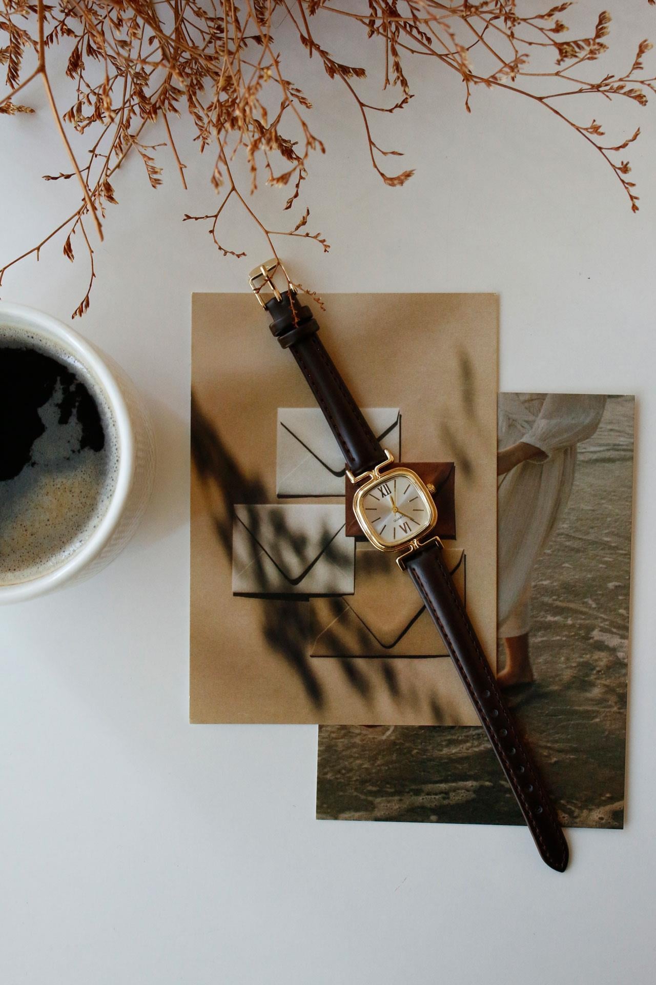 Jane A.Kahve Vintage Deri Kadın Saati