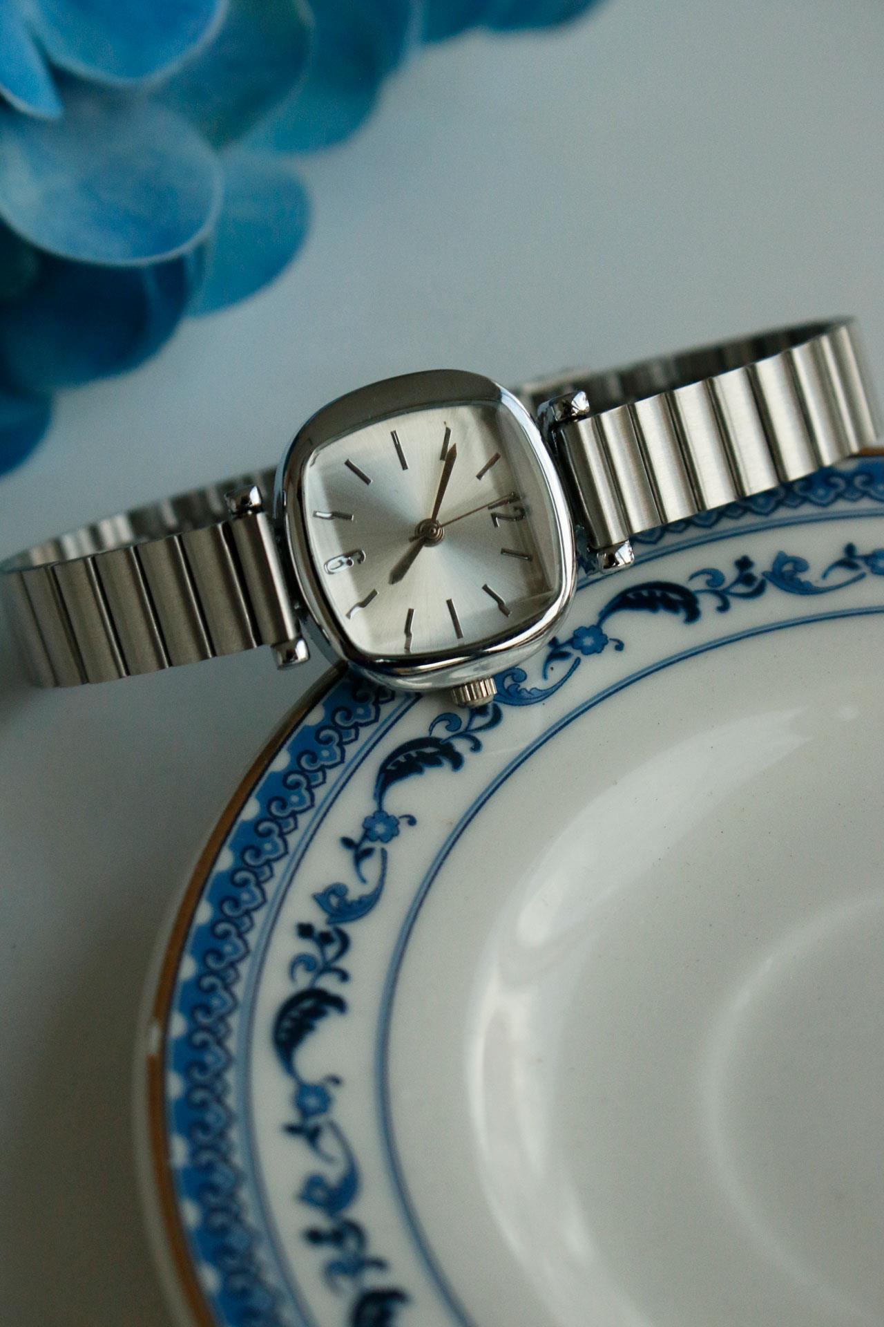 Lunaris Silver Oval Çelik Kadın Kol Saati