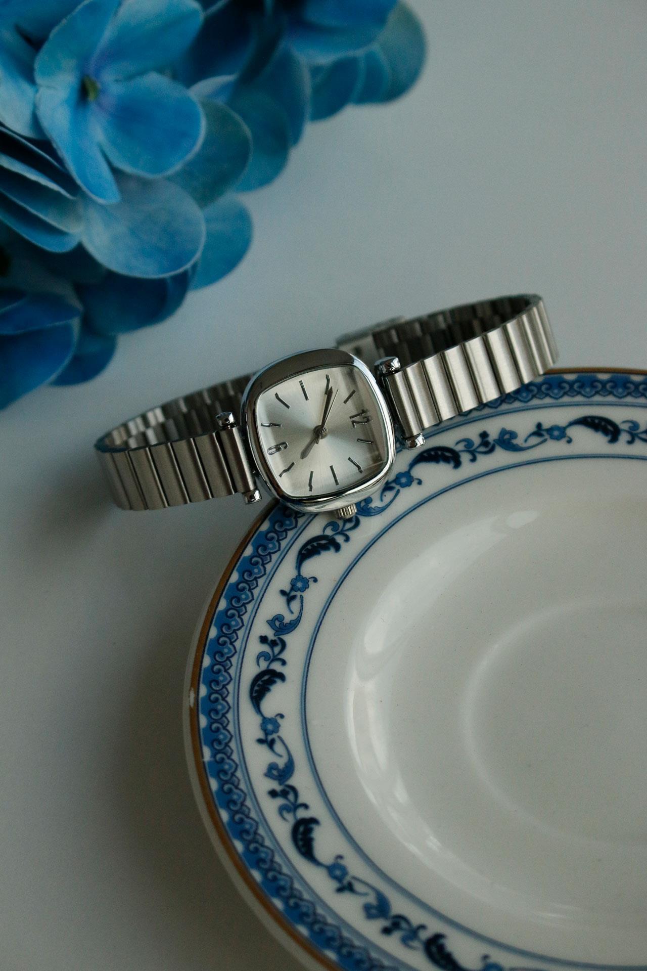 Lunaris Silver Oval Çelik Kadın Kol Saati