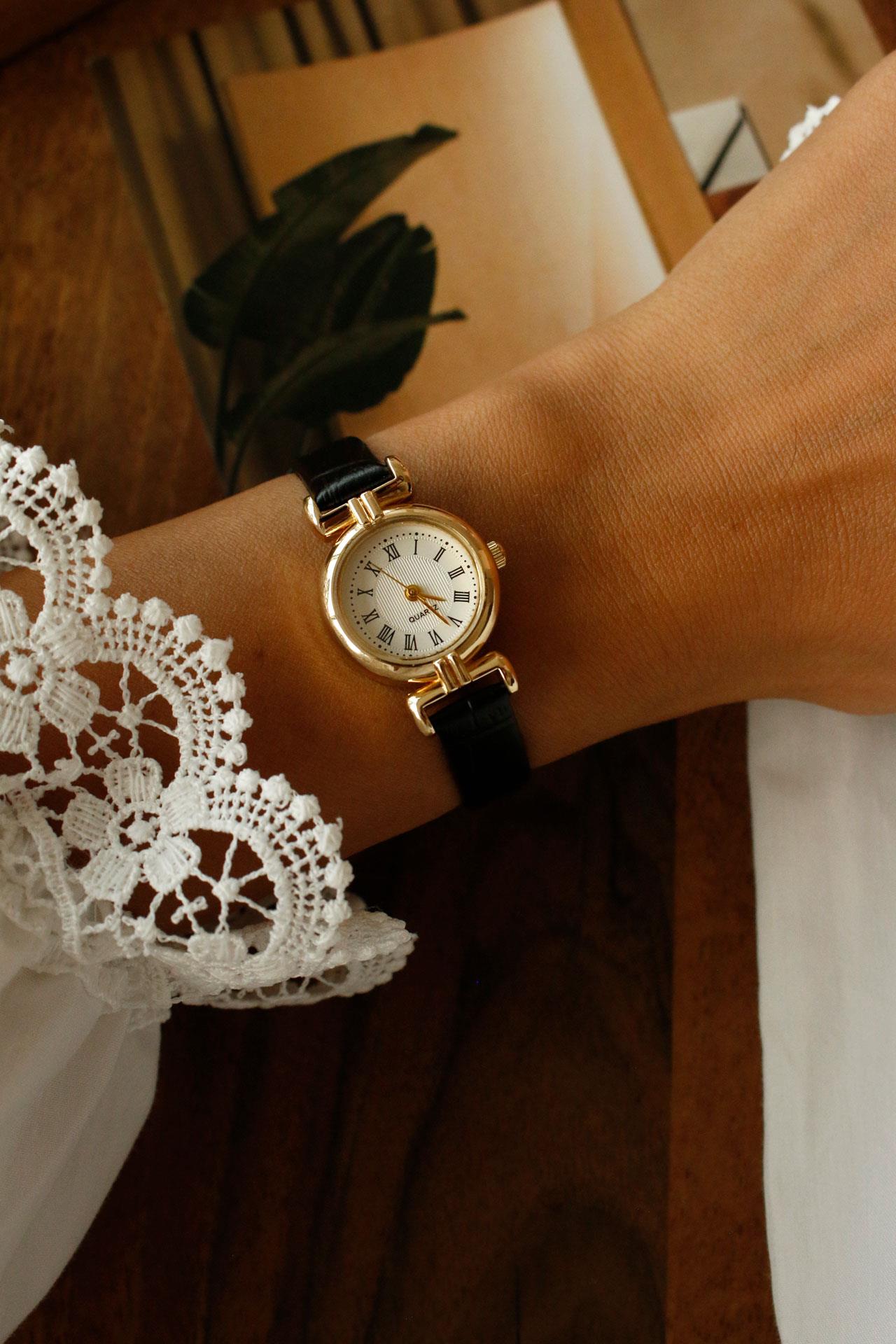 Neva Siyah Minimal Deri Kol Saati