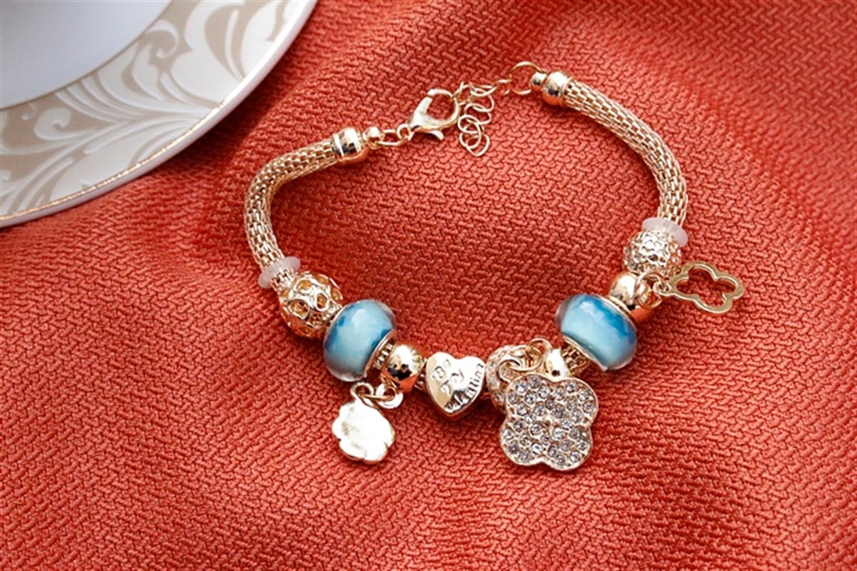 Pandora Gold Bileklik