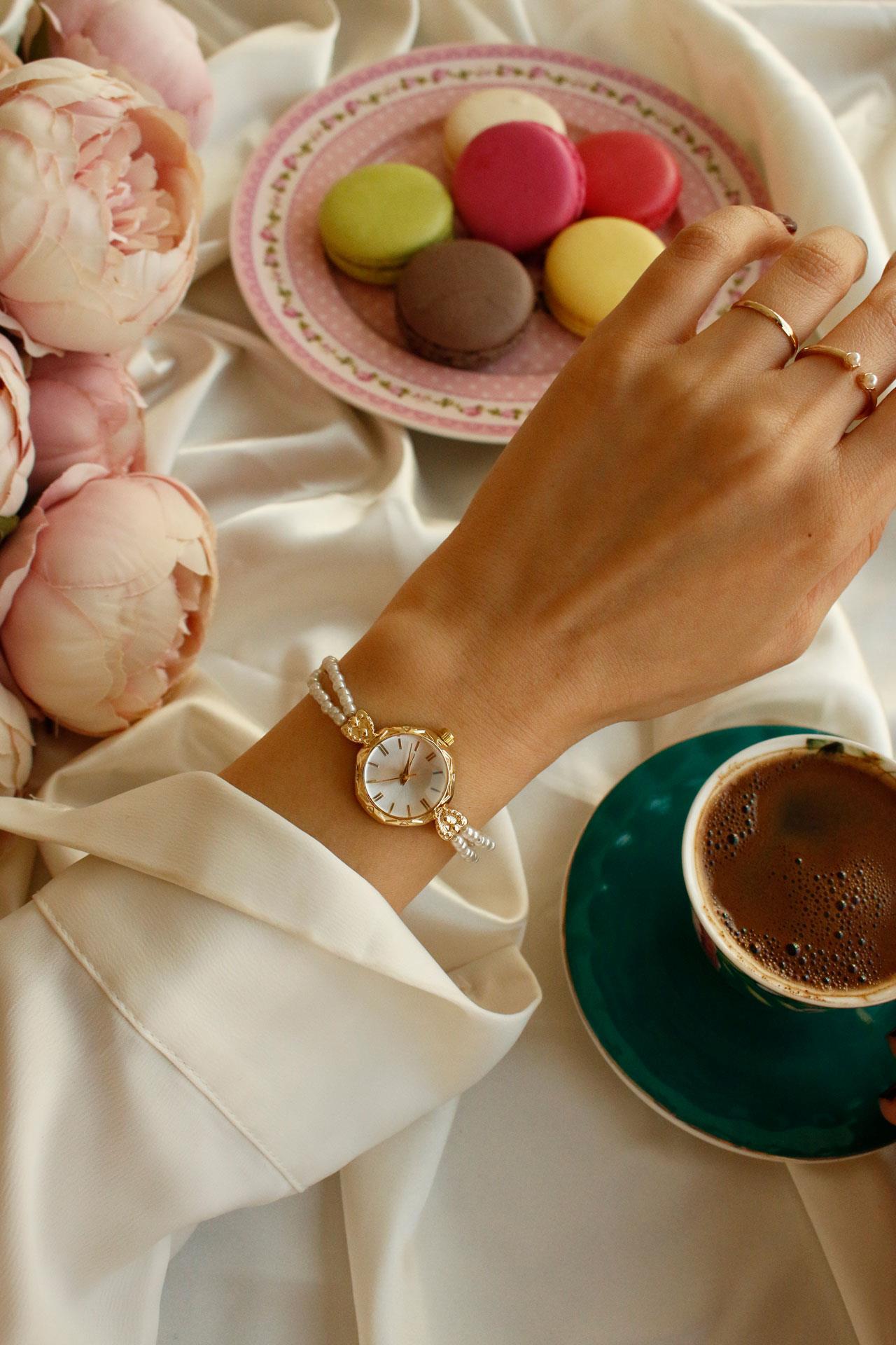 Pearl Gold Metal İncili Kol Saati 02
