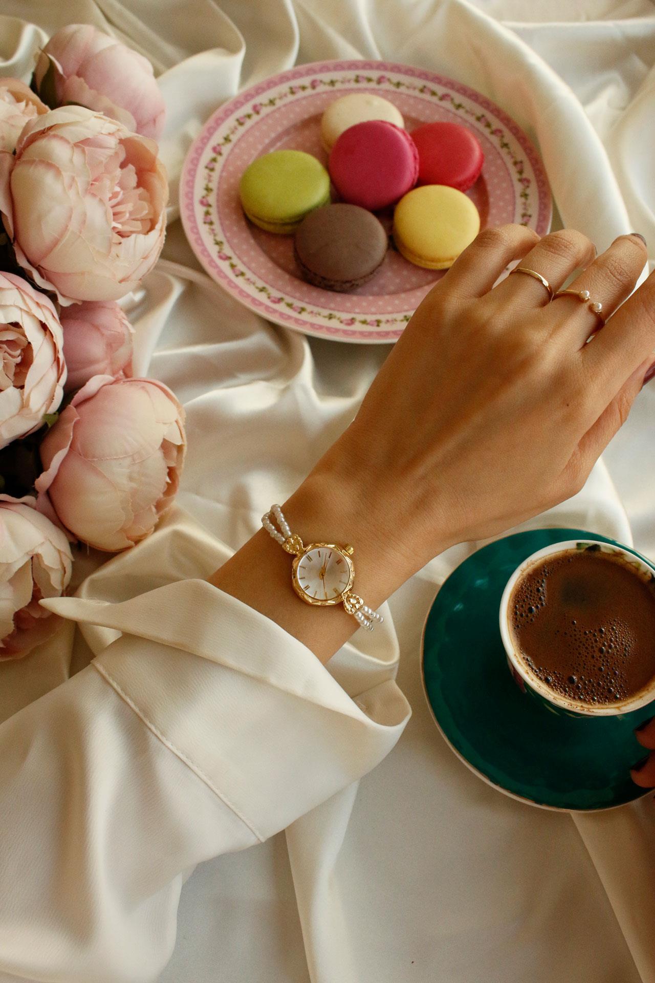 Pearl Gold Metal İncili Kol Saati 02