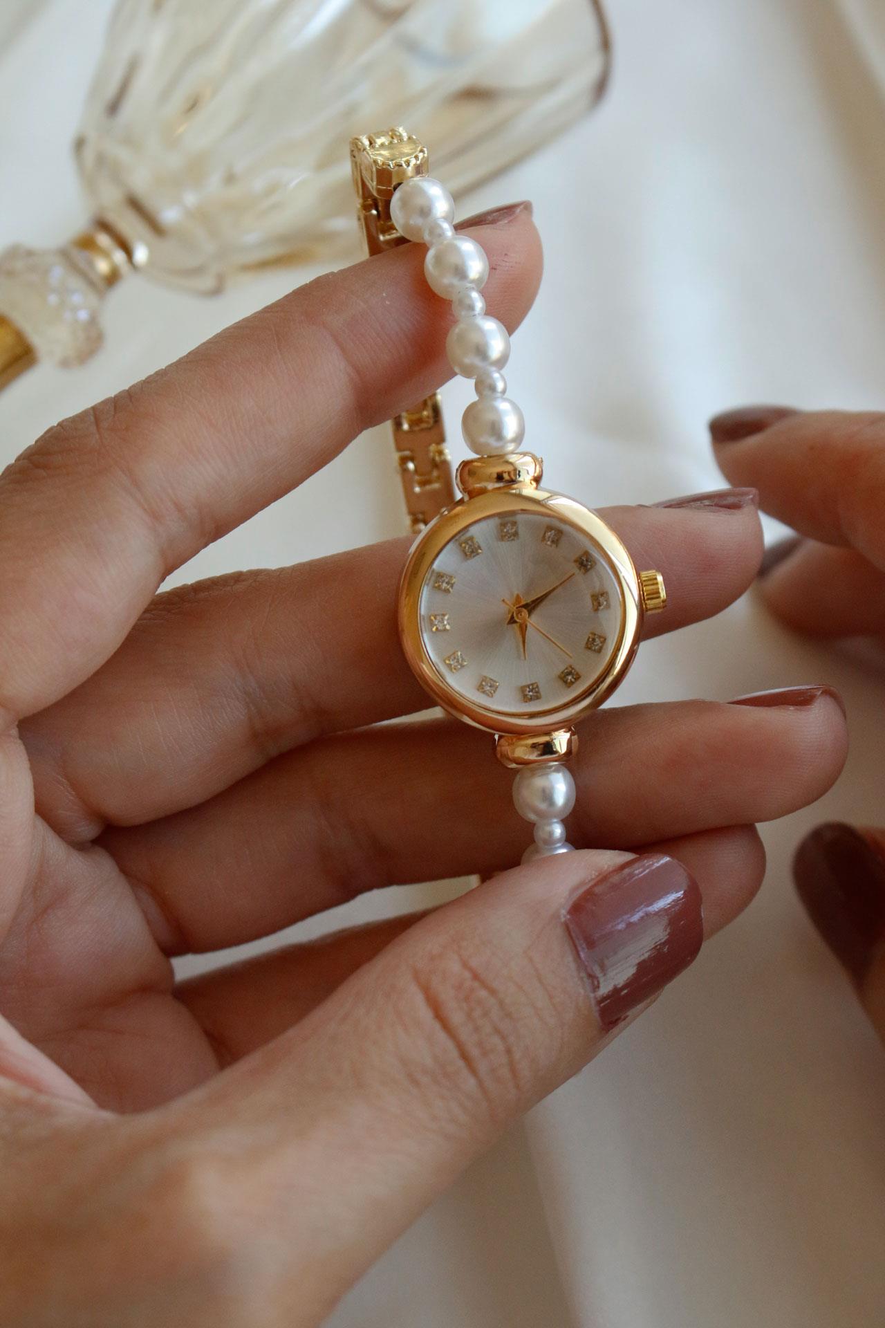 Pearl Gold Yuvarlak Metal İncili Kol Saati 14