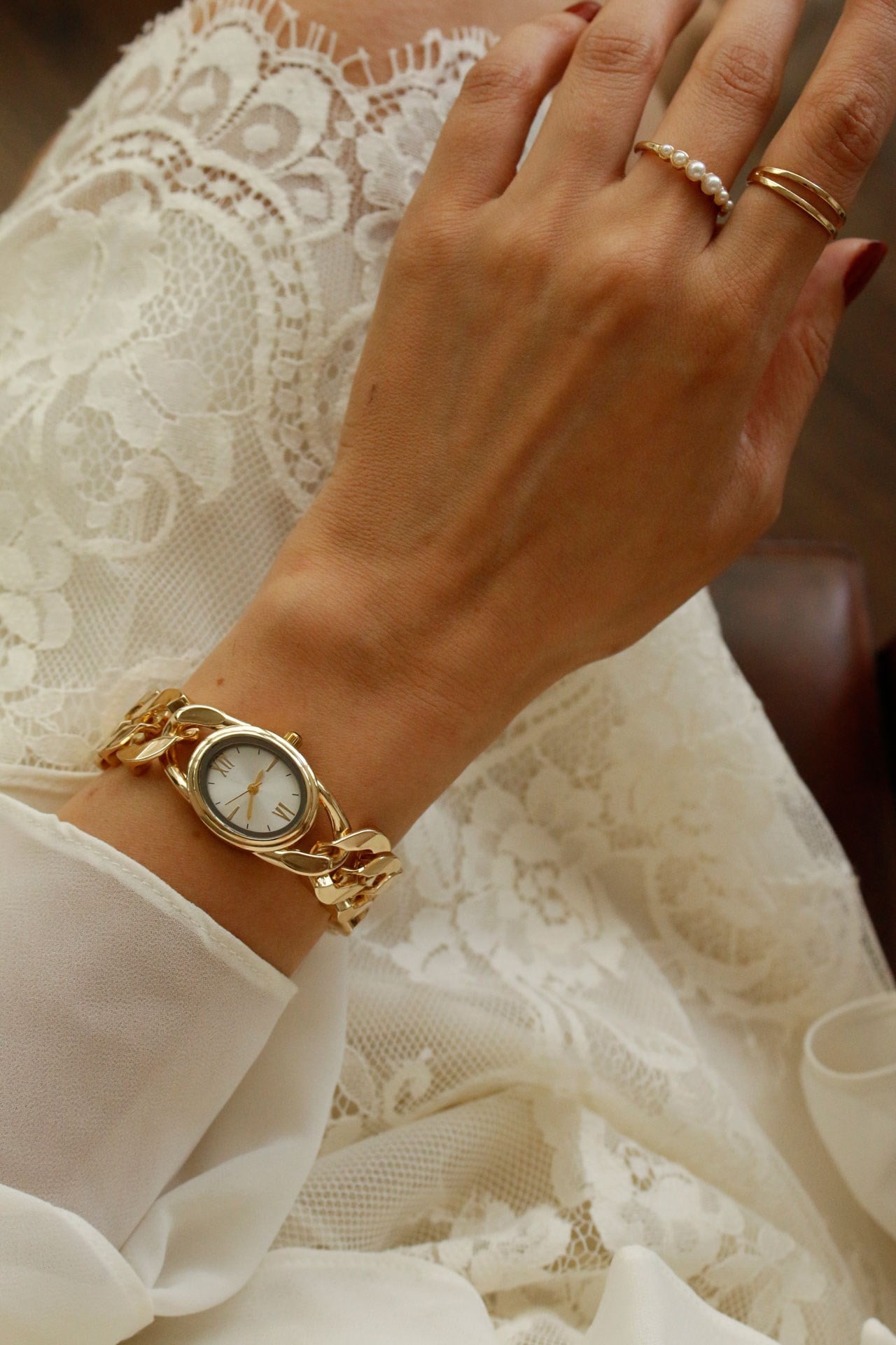 Premium Aveny Oval Gold Metal Kol Saati