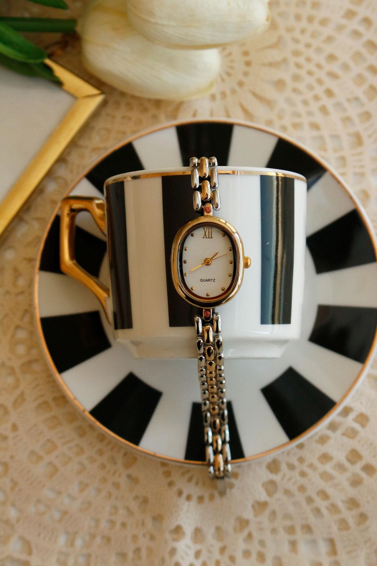 Sophie Oval Gold&Silver Metal Kadın Kol Saati(taş detaylı)