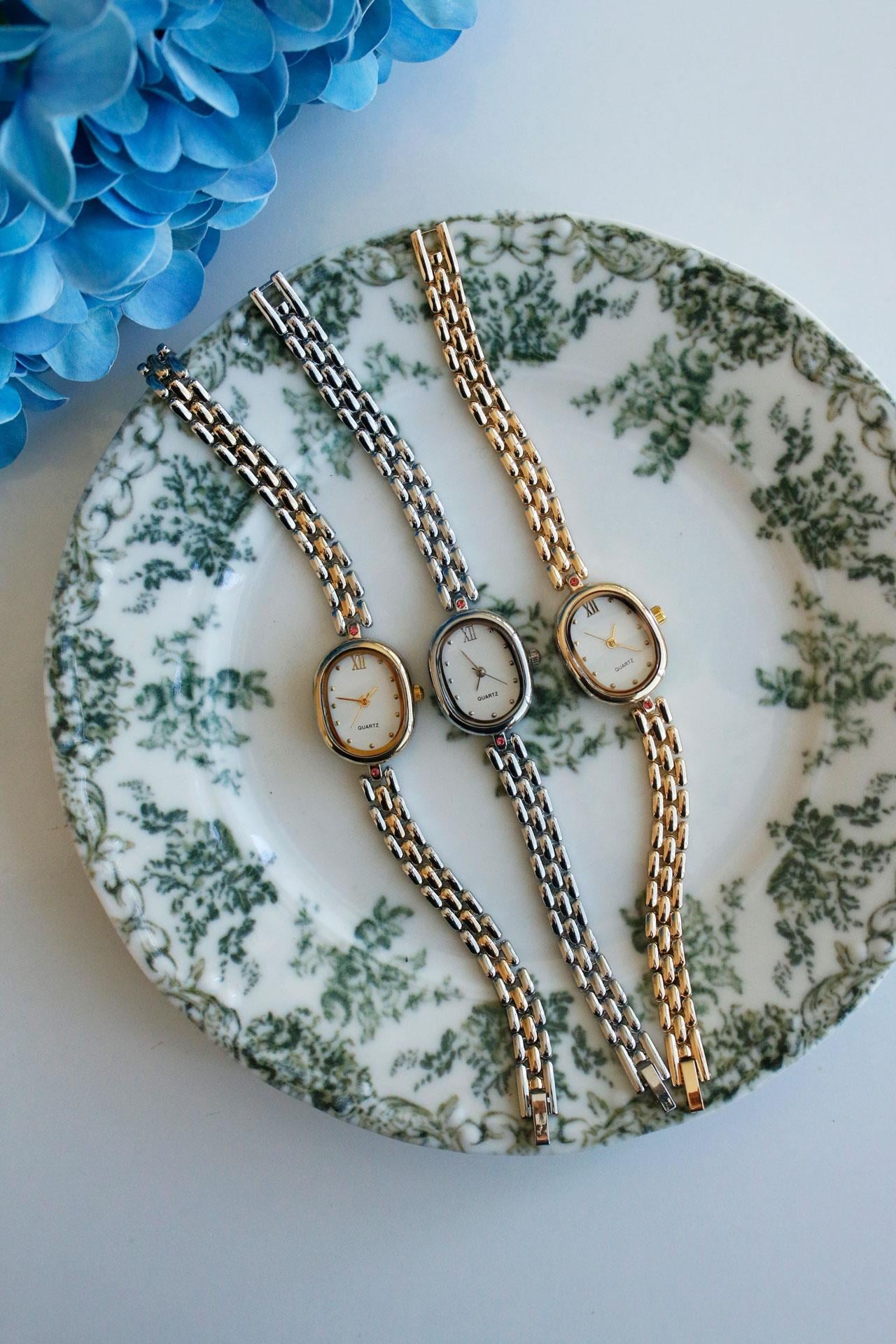 Sophie Oval Silver Metal Kadın Kol Saati(taş detaylı)