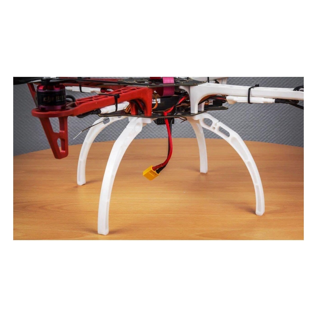 Kompent_F450 Frame Kit Kırmızı + Beyaz Kollar ve İniş Ayaklı