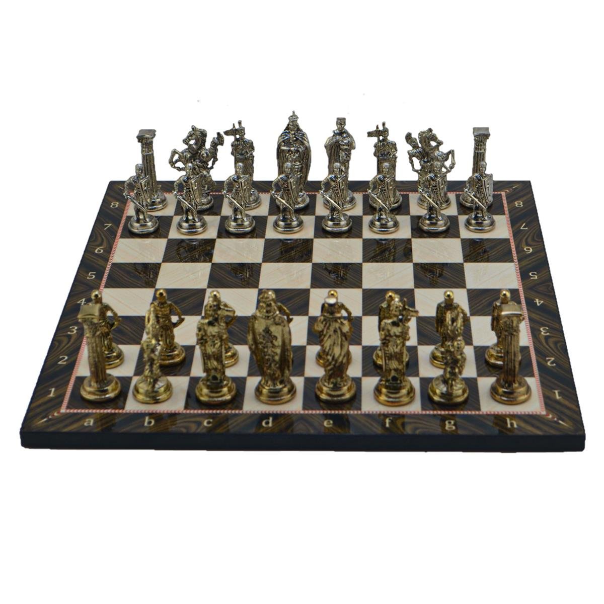 GiftHome Büyük Boy Metal İNGİLİZ Satranç Takımı Parlak ve Katlanır Ceviz Desenli MDF Satranç Tahtası (43X43 cm.)