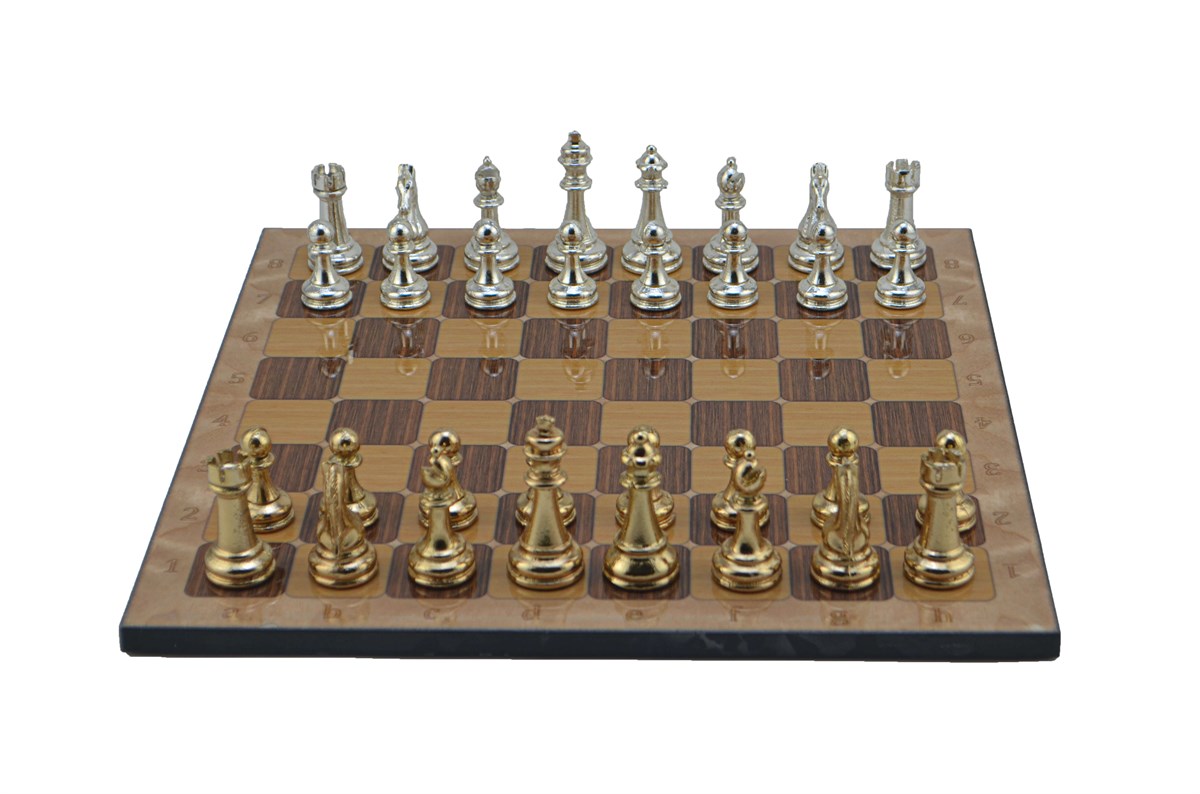 Gifthome Metal Satranç Takımı/Seti;Büyük,Klasik,Parlak Taş ve Rustik Ceviz Desen Satranç Tahtası