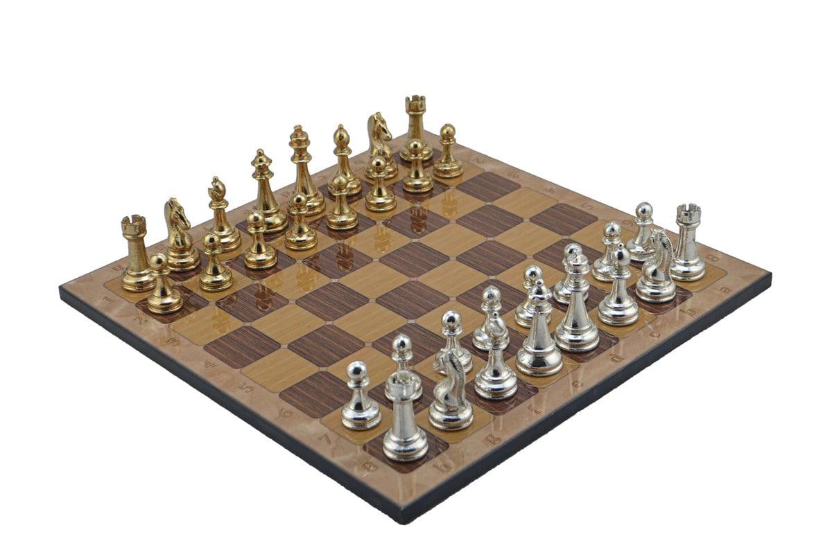 Gifthome Metal Satranç Takımı/Seti;Büyük,Klasik,Parlak Taş ve Rustik Ceviz Desen Satranç Tahtası
