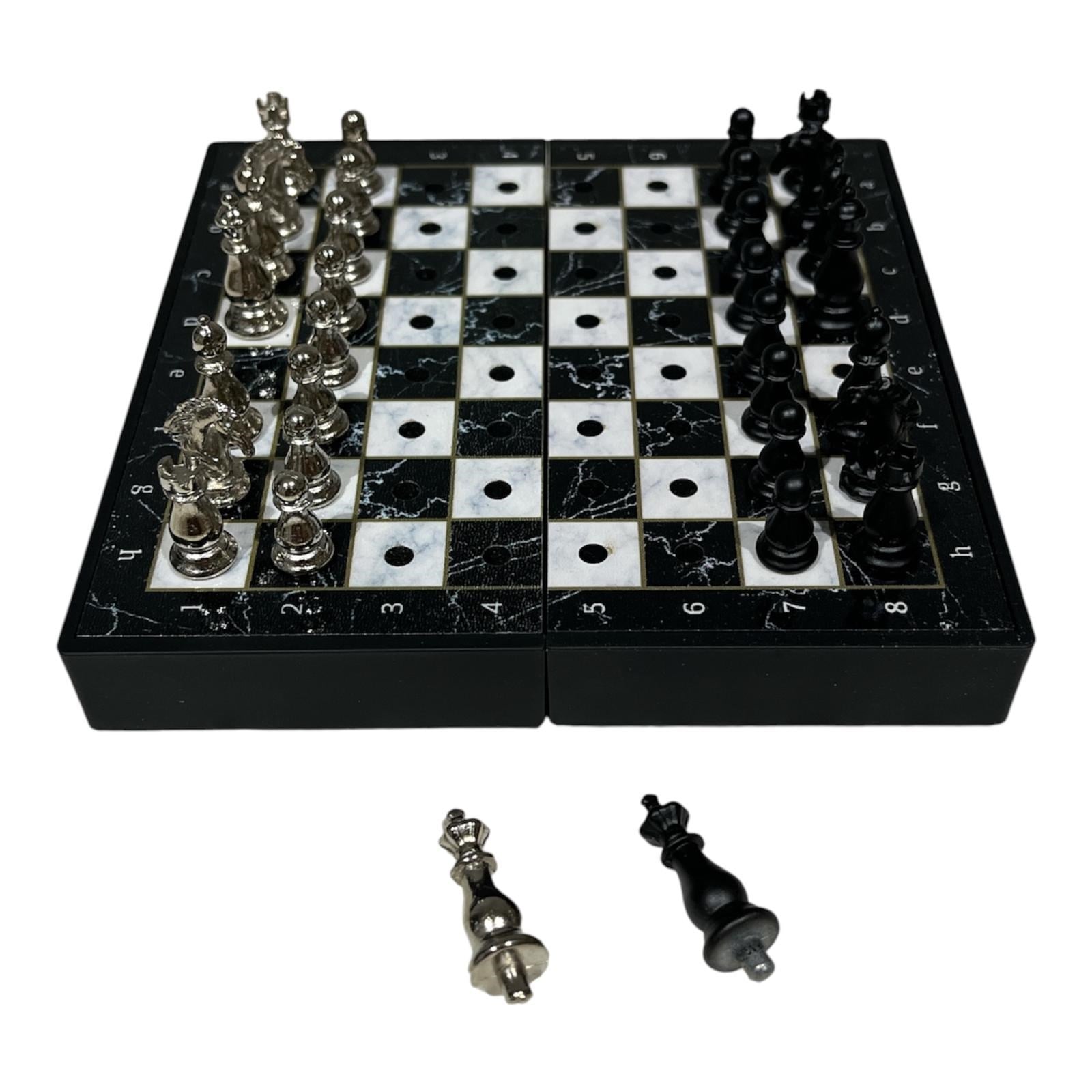 GiftHome Pocket Serisi Küçük Boy Metal Black Taş ve Mermer Desenli Kutulu Klasik Satranç Takımı (13,5 X 13,5 cm.)