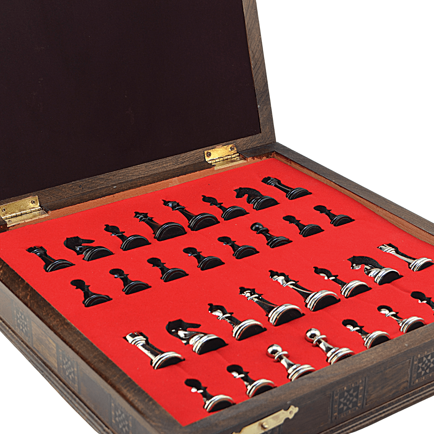 GiftHome Premium Black Metal Klasik Satranç Takımı ve El İmali Masif Ahşap Sandıklı (Gül) Tahtası (38X38X6 cm.)