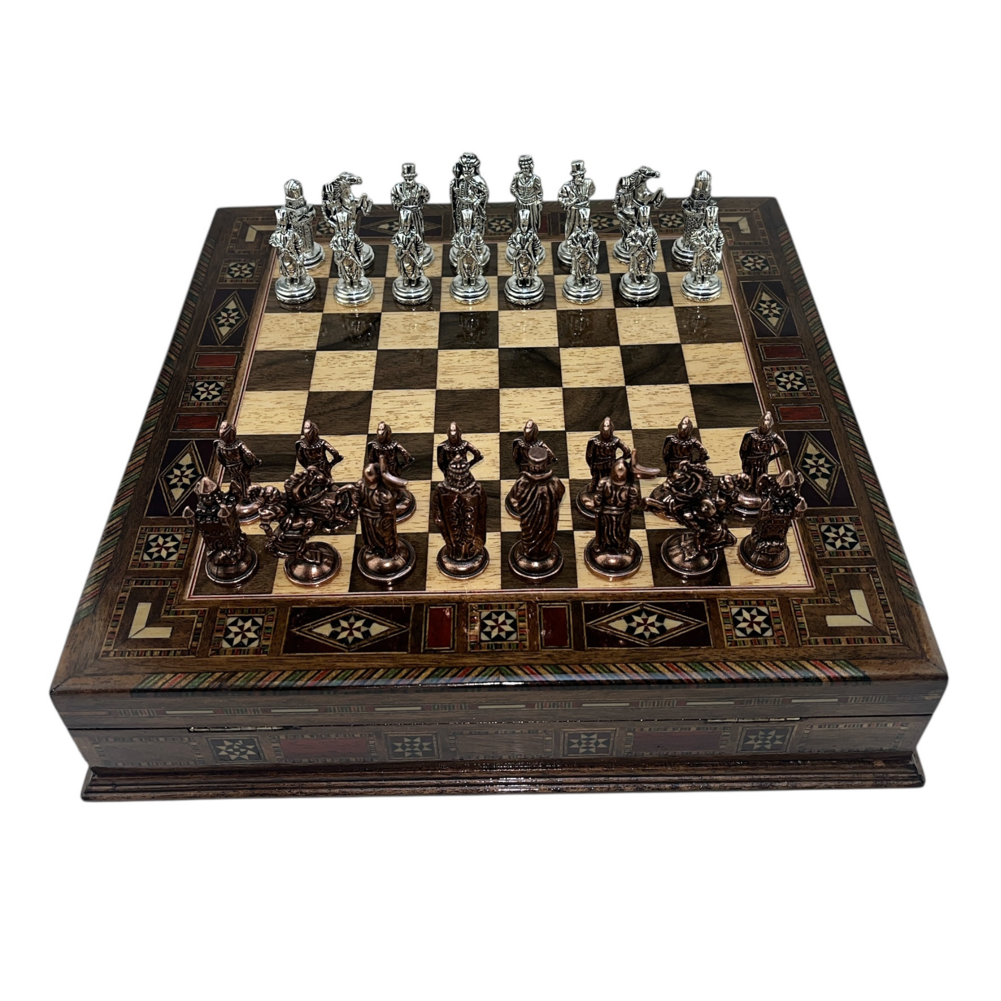 GiftHome Premium Orta Boy Metal OSMANLI & İNGİLİZ Satranç Takımı  ve Sandıklı Masif Ahşap Satranç Tahtası (28x28x5,5 cm.)