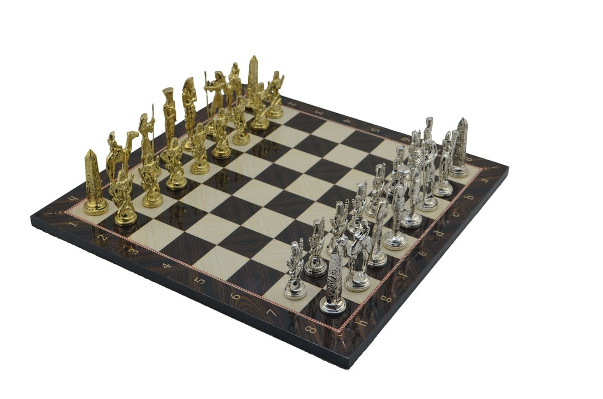Metal Mısır Satranç Takımı Parlak ve Ceviz Desenli MDF Ahşap Satranç Tahtası (37x37 cm.)