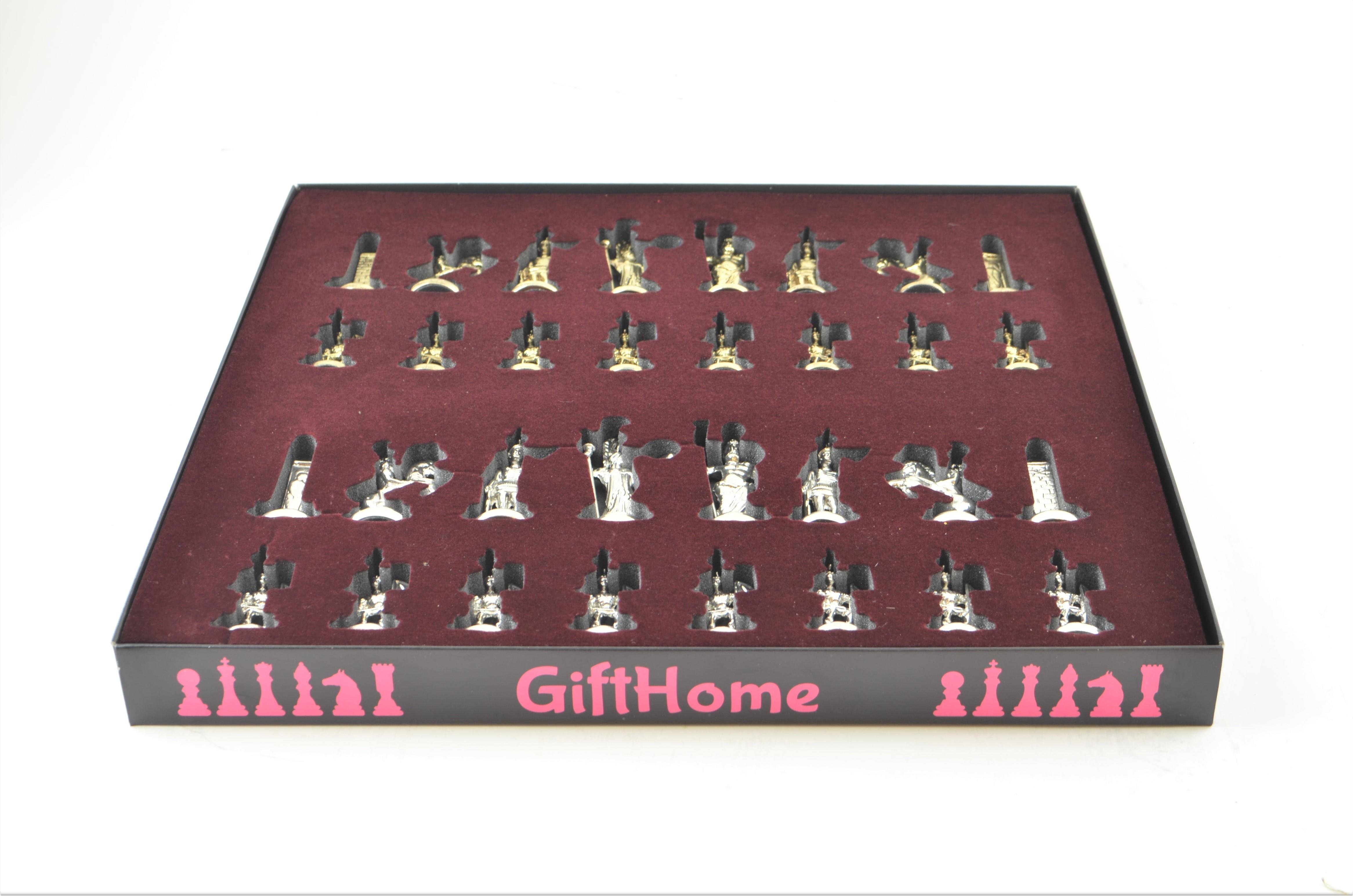 Orta Boy Metal Yunan Satranç Takımı Parlak ve Ceviz Desenli MDF Ahşap Satranç Tahtası (37x37 cm.)