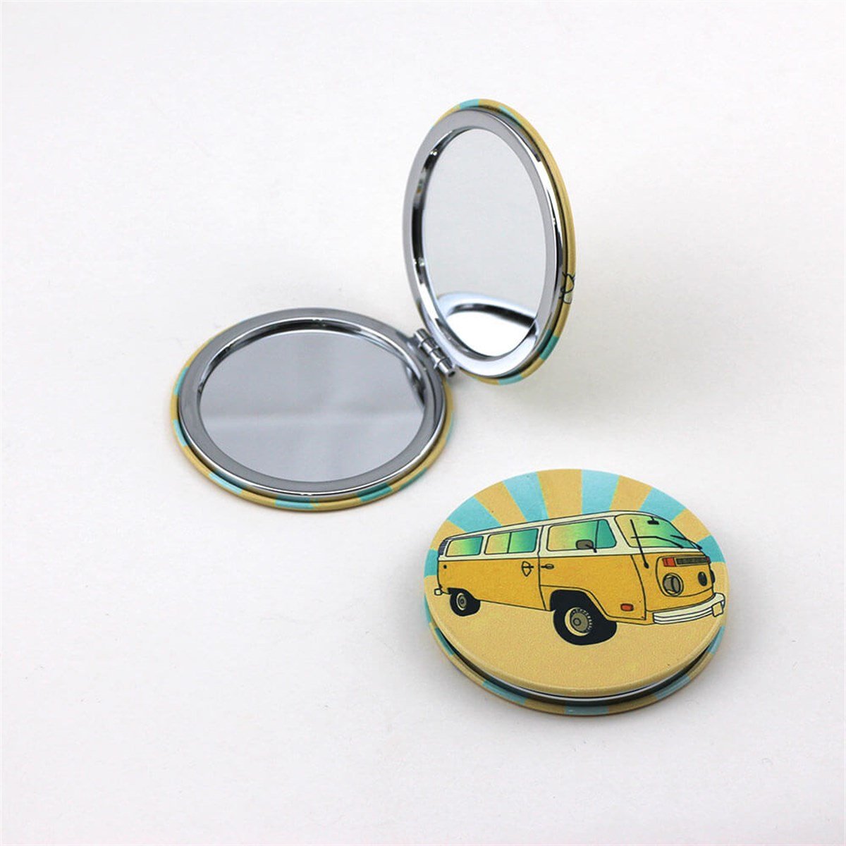 Yuvarlak Cep ve Çanta Makyaj Aynası Araba Resimli