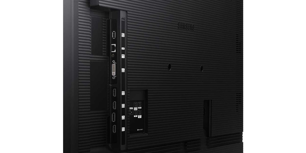 Samsung QM43R Ekran