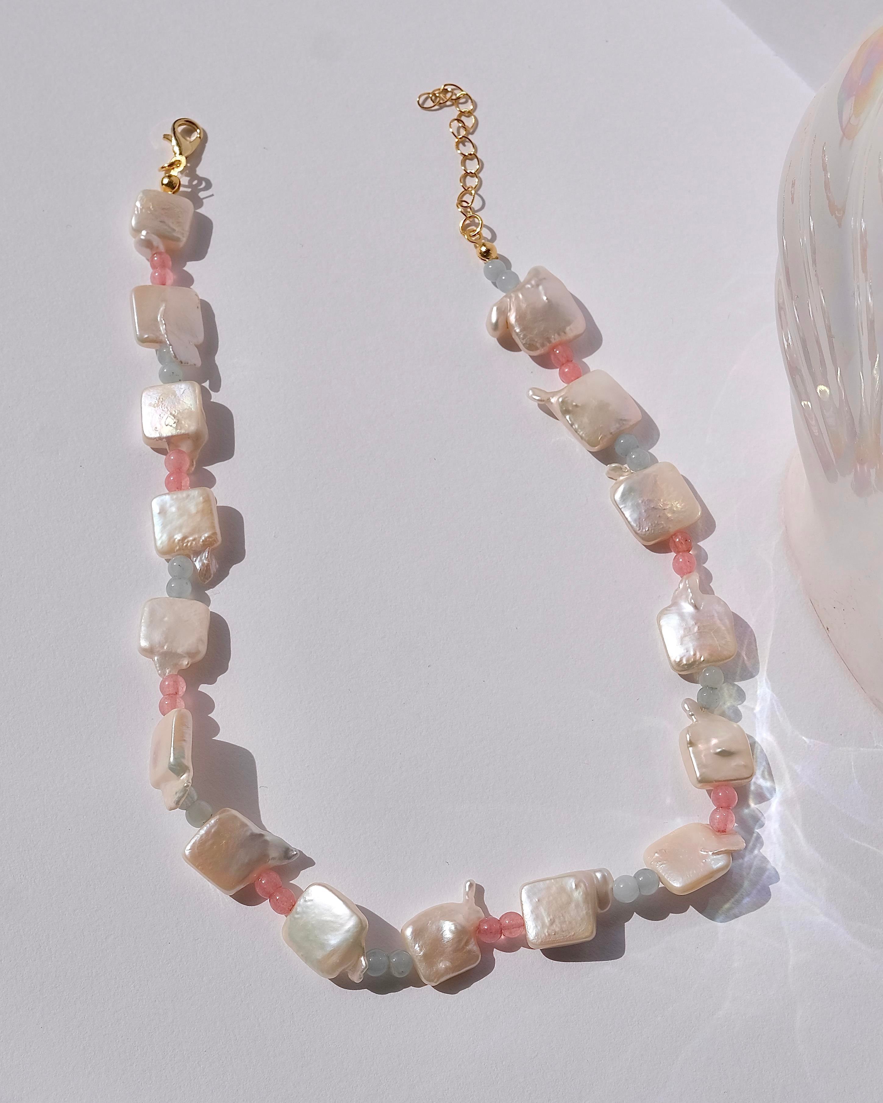 “ Carrie ” İnci Kolye