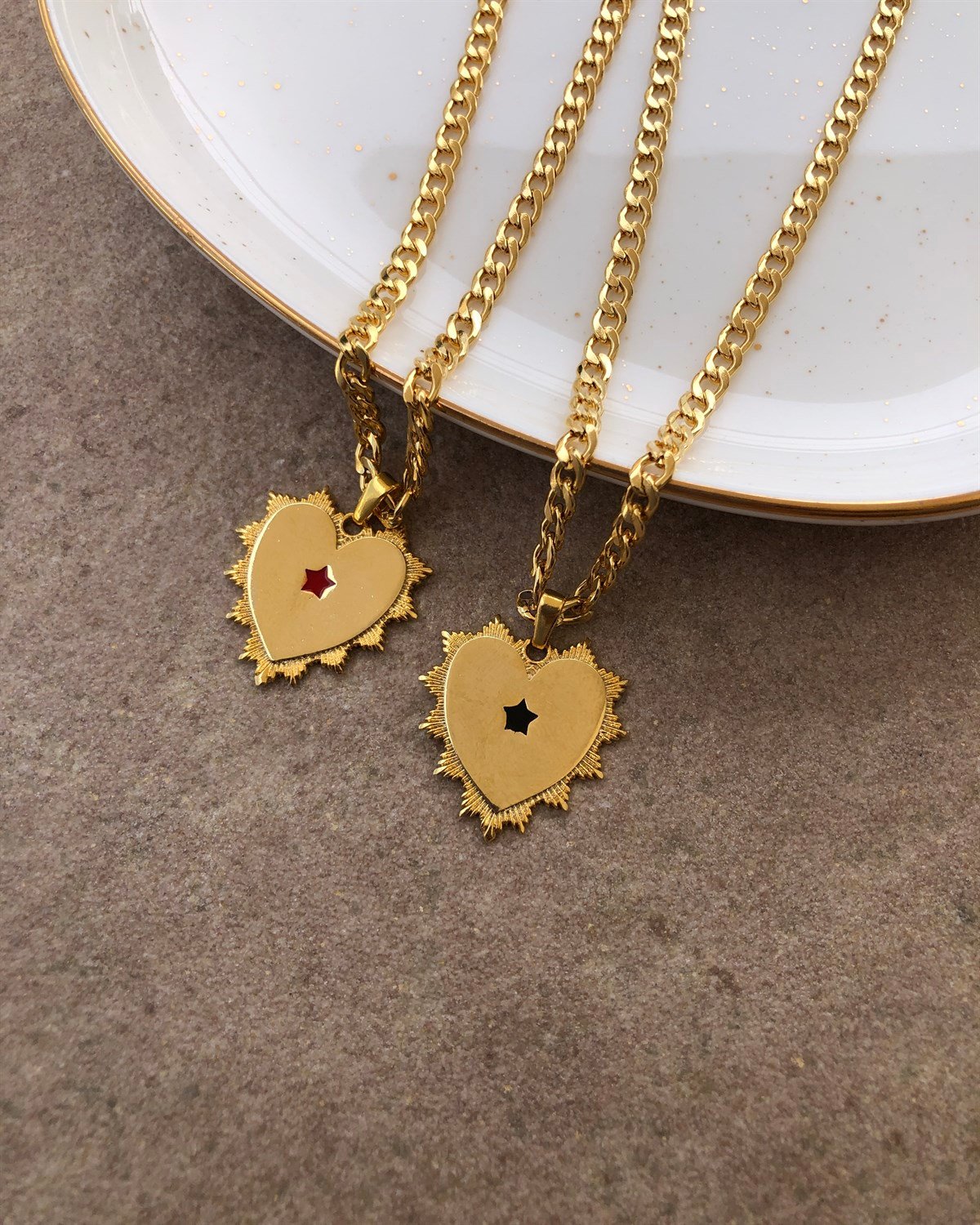 “ Victoria ” Kalp Kolye - Kırmızı & Siyah