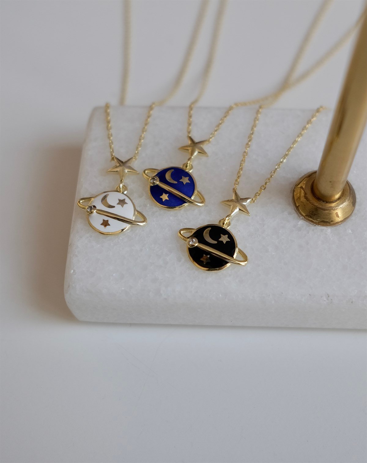 925 Gümüş Mineli Satürn Kolye - Mavi & Beyaz & Siyah