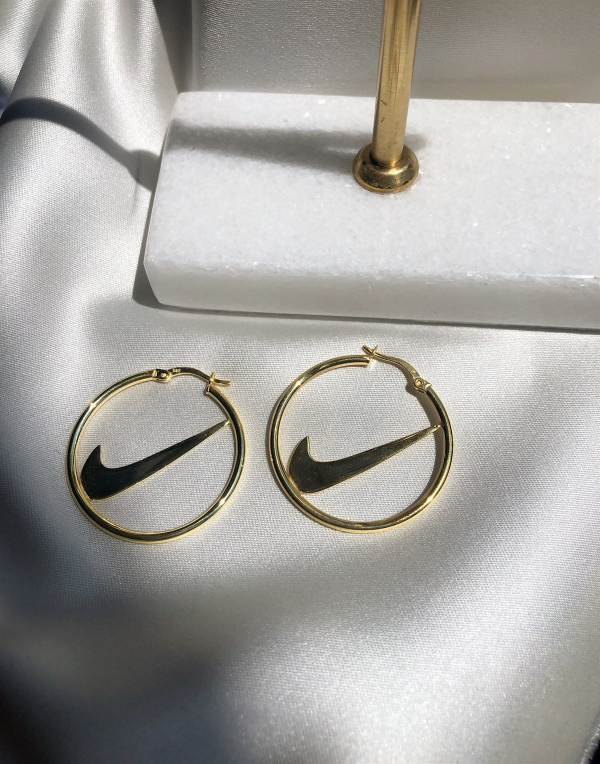 925 Gümüş Nike Hoop Küpe - Orta Boy