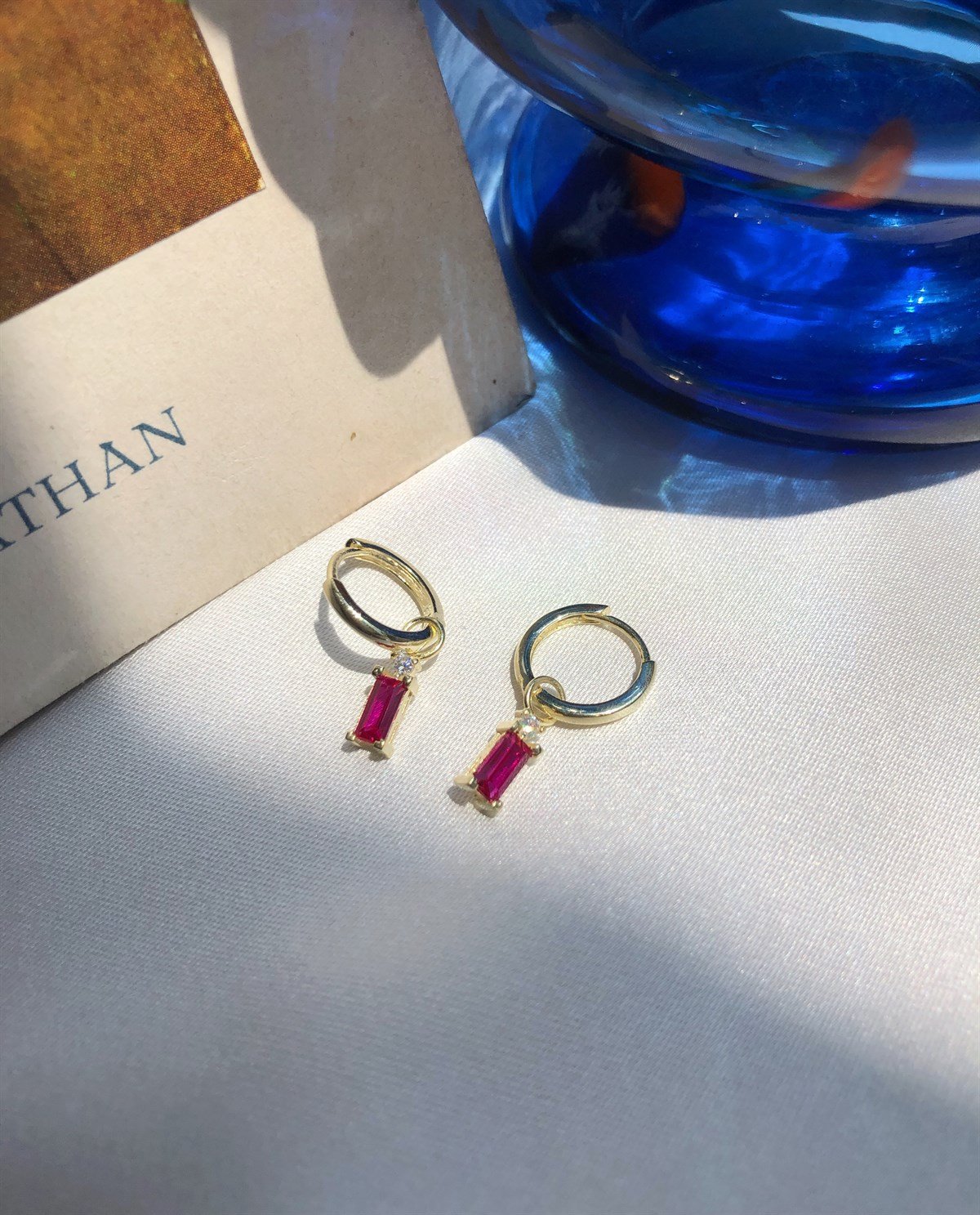 925 Gümüş Pembe Baget Taşlı Küpe