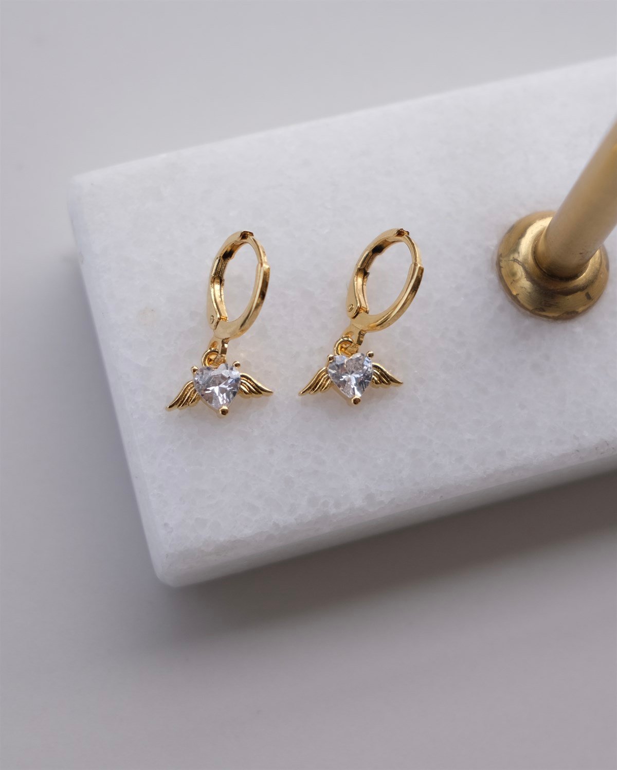 Beyaz - Kanatlı Kelebek Küpe