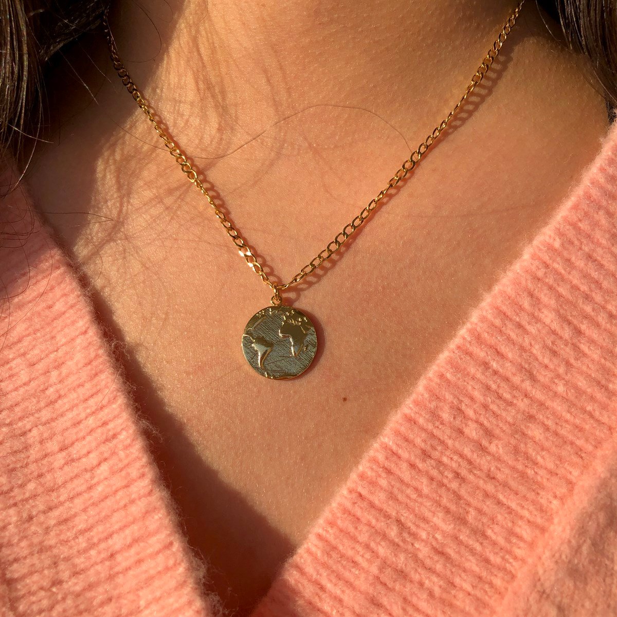 Dünya Madalyon Kolye 