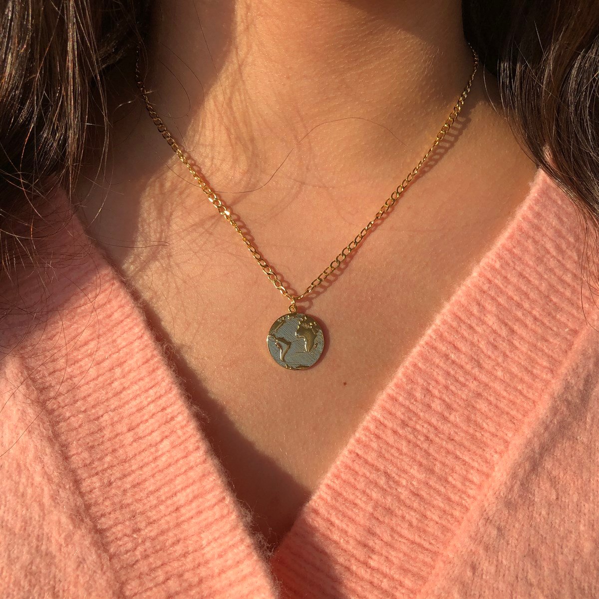 Dünya Madalyon Kolye 