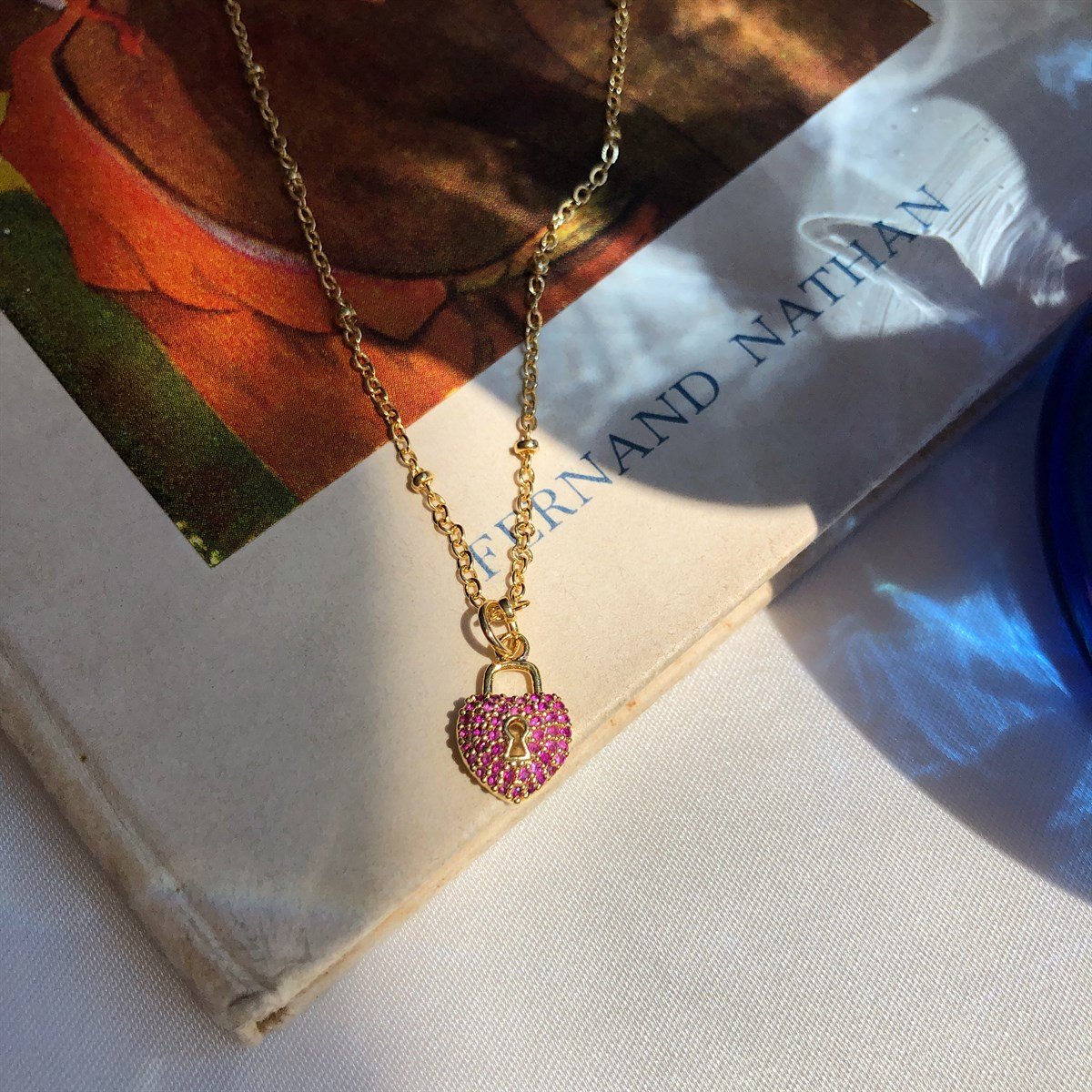 Mor Taşlı Kilit Kolye