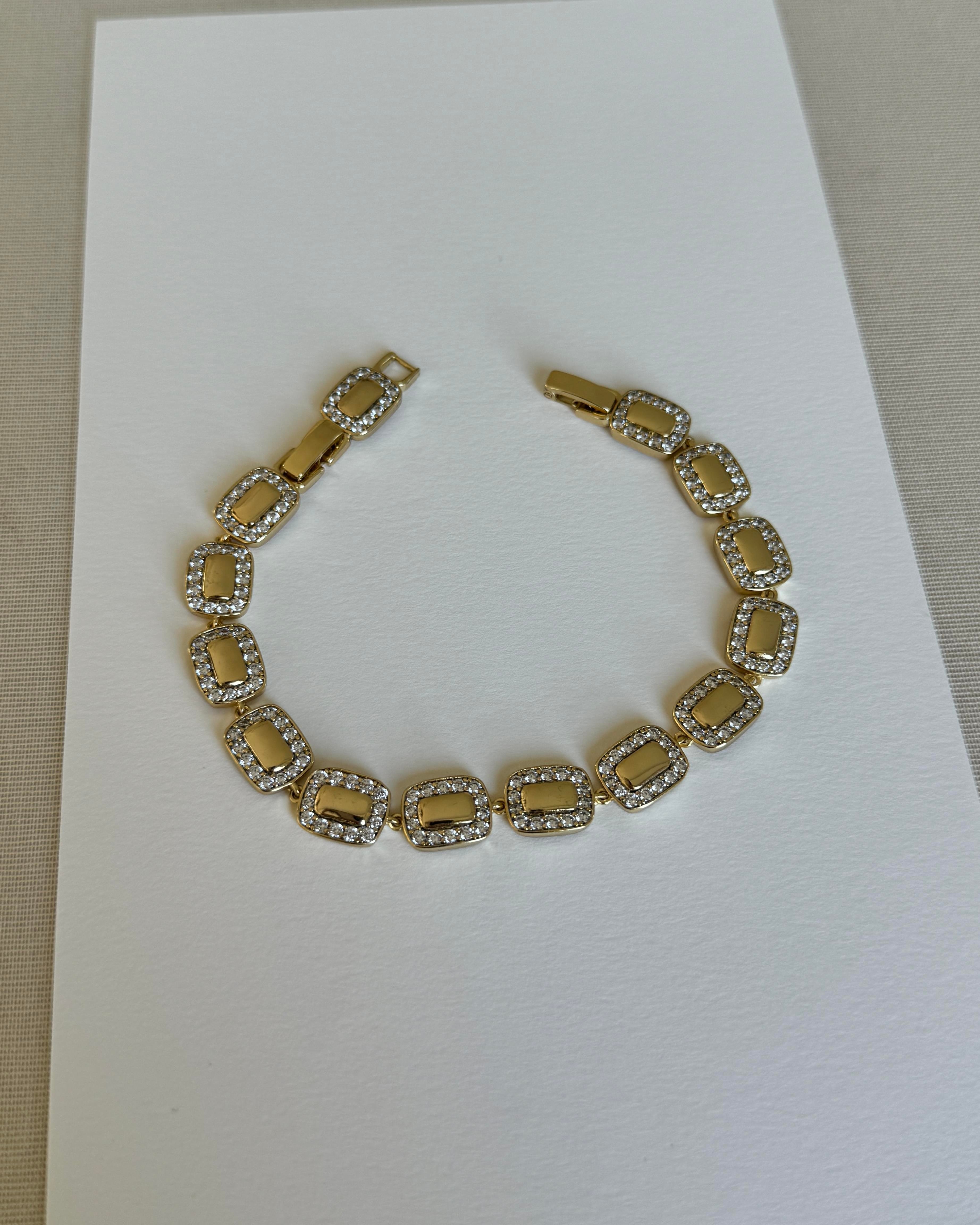 Özel Seri Bileklik No: 1