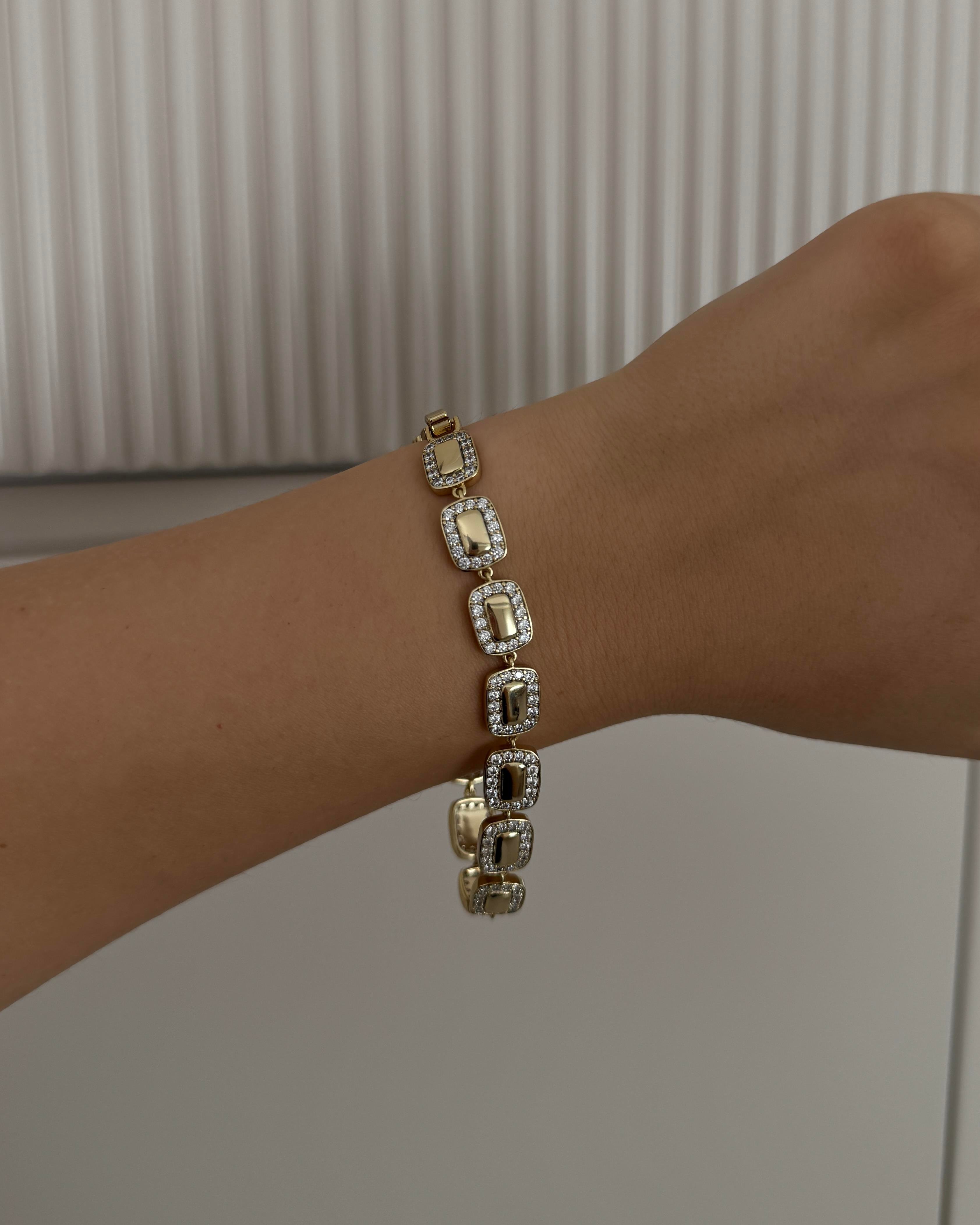 Özel Seri Bileklik No: 1