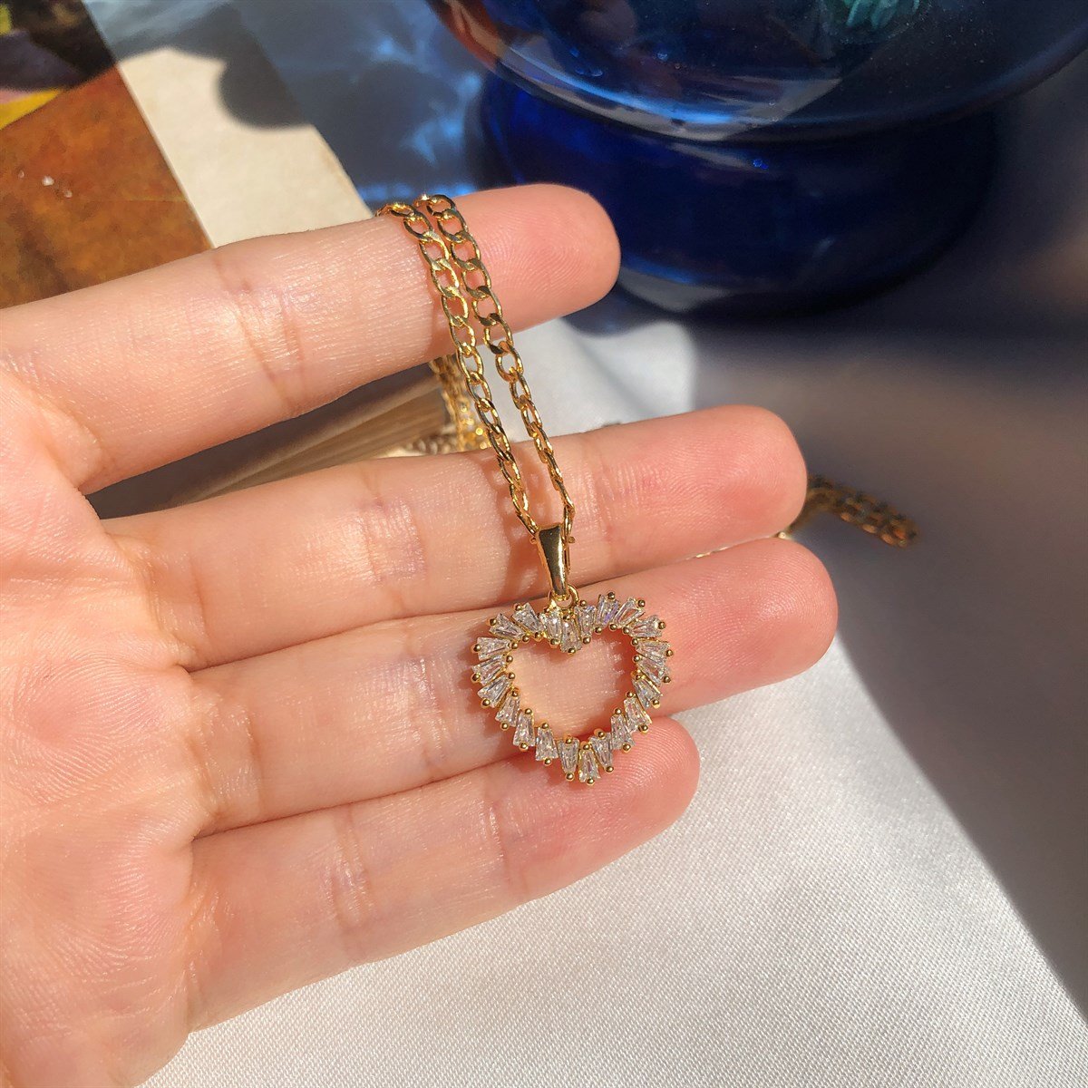 Zirkon Taşlı Kalp Kolye