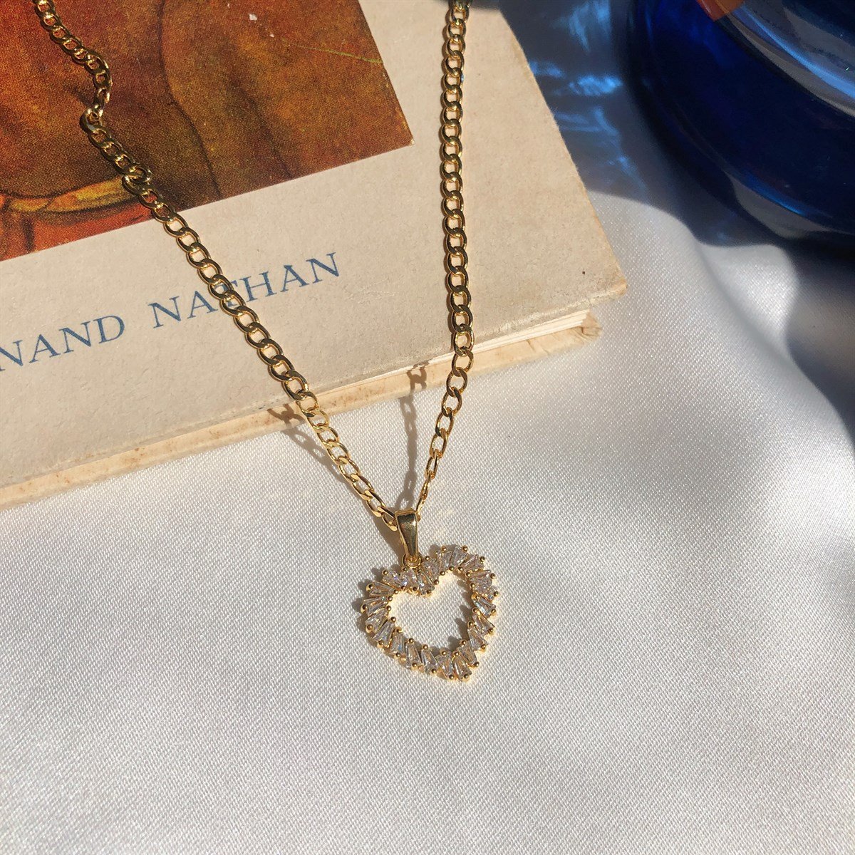 Zirkon Taşlı Kalp Kolye