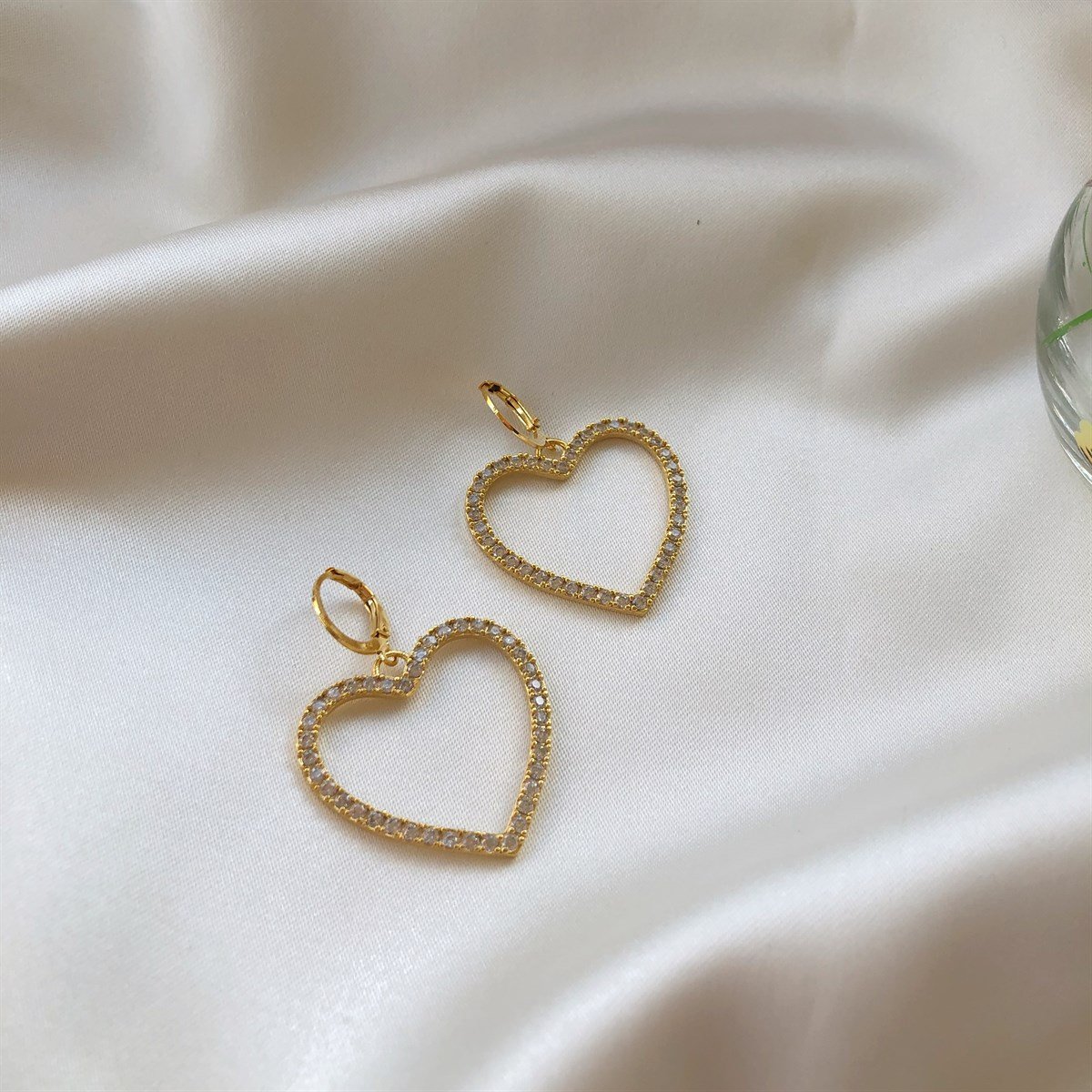 Zirkon Taşlı Kalp Küpe