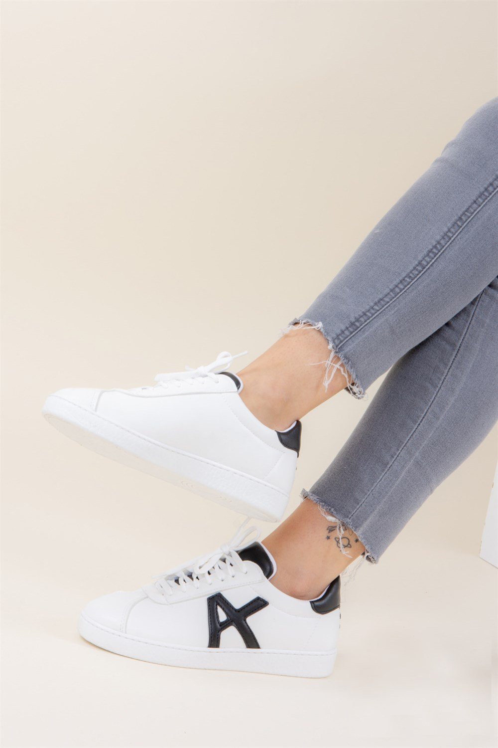 Beyaz/Siyah Kadın Sneakers F615646009