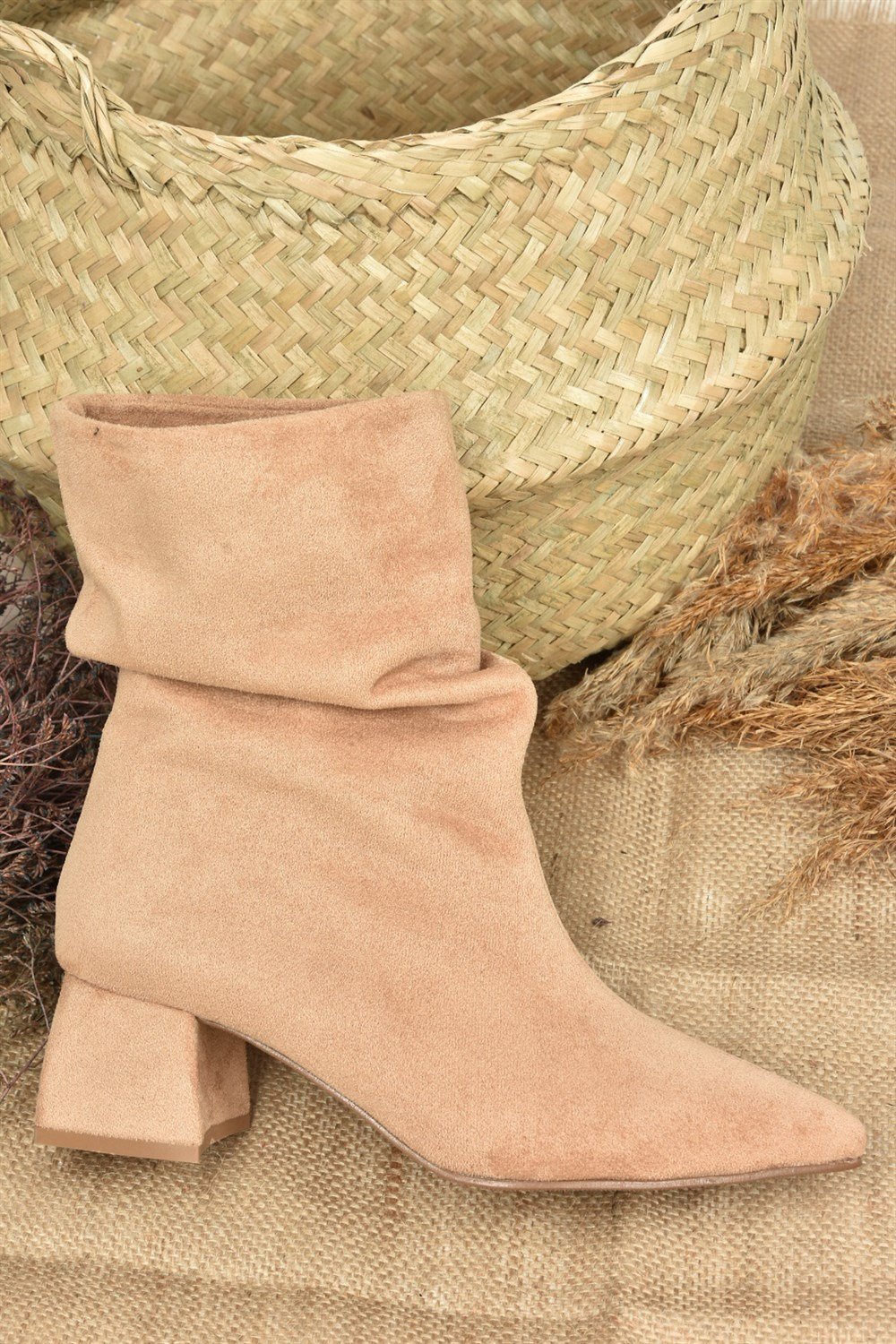 Camel Süet Alçak Topuklu Kadın Bot L820010502