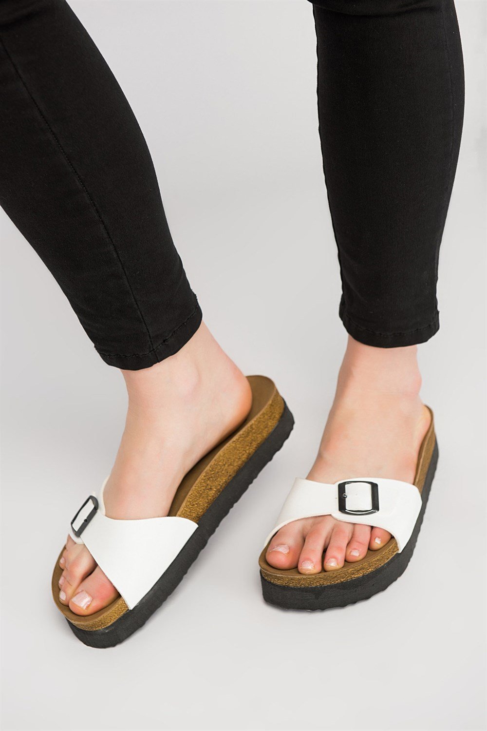 Fox Shoes Beyaz Kadın Terlik D777824409