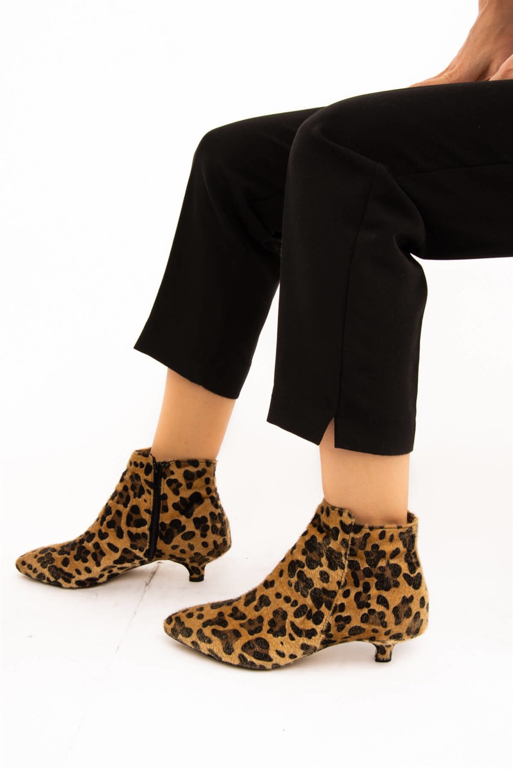 Fox Shoes Leopar Süet Kadın Bot E860001002