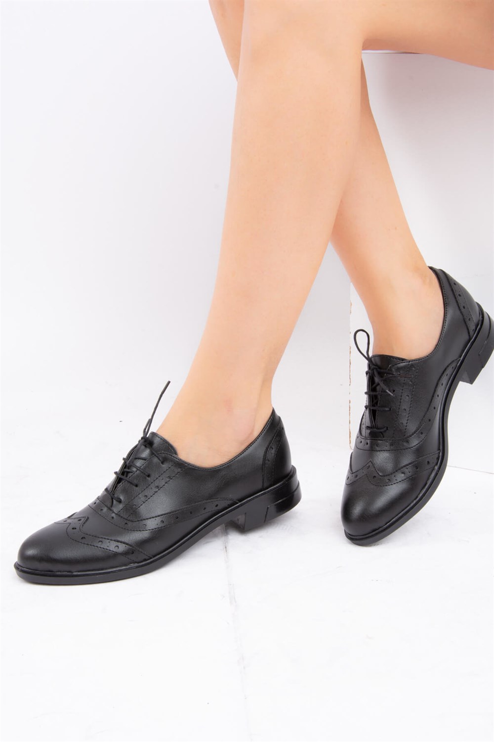 Fox Shoes Siyah Suni Deri Kadın Ayakkabı E288030009