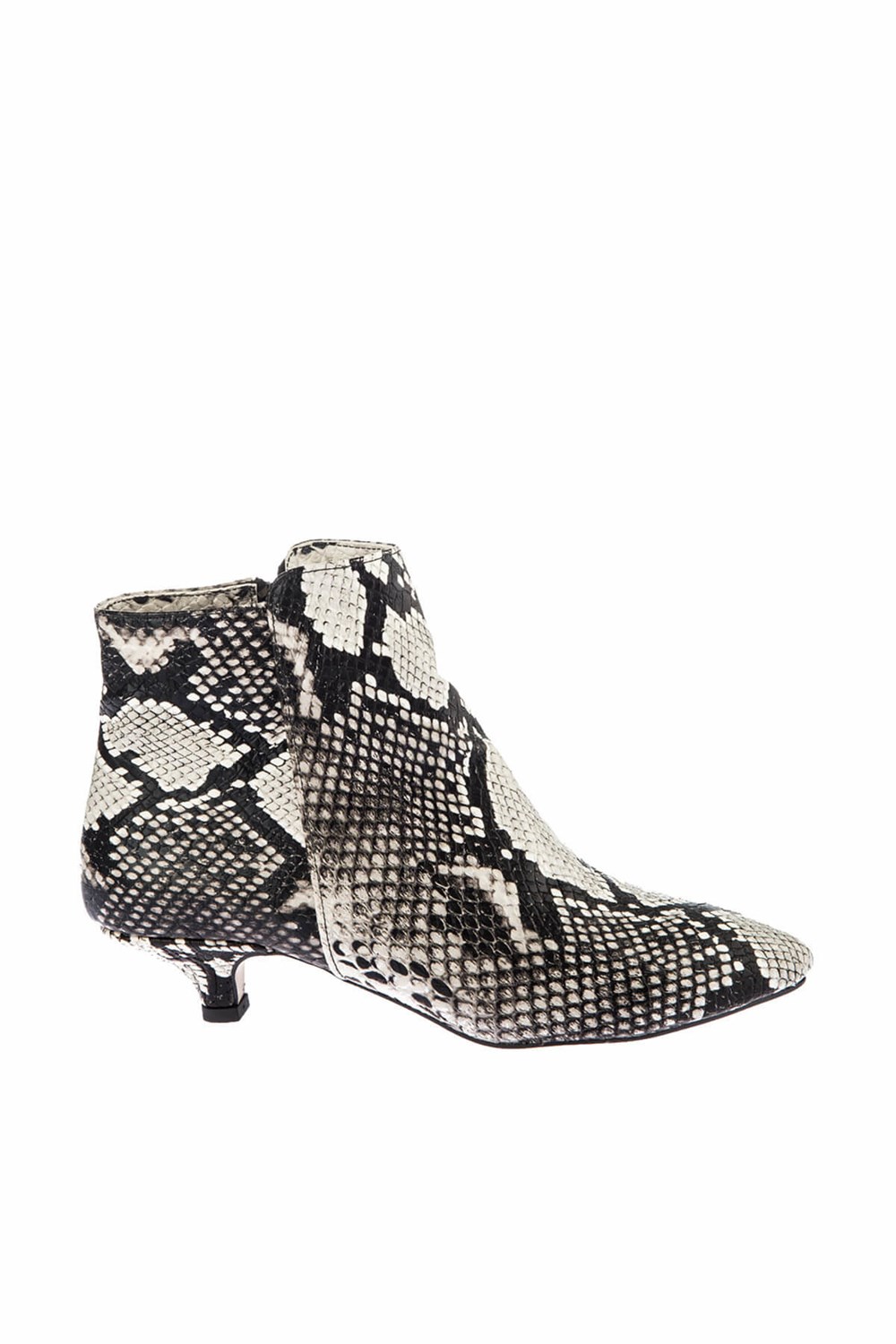 Fox Shoes Siyah/Beyaz Kadın Bot E860001007