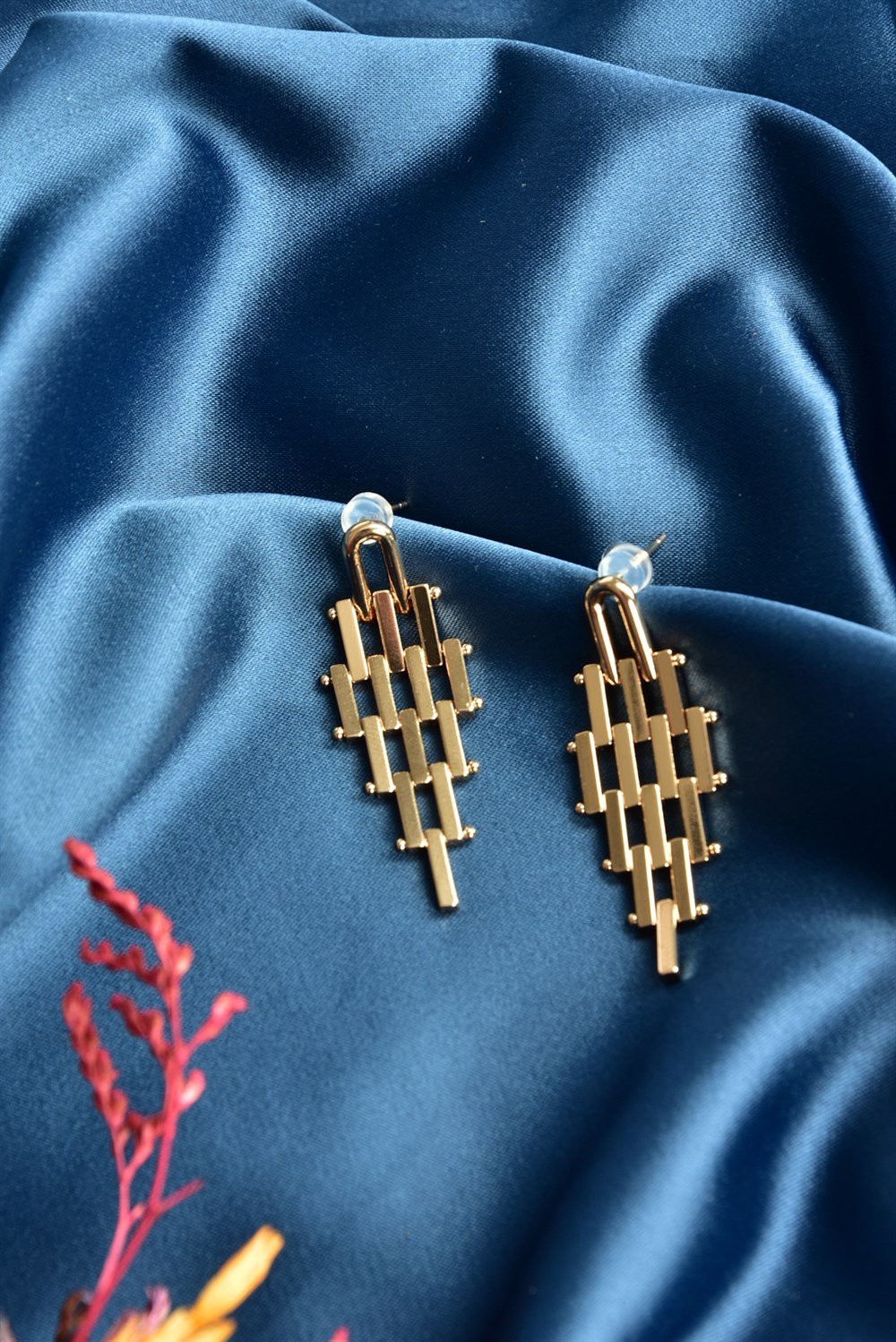 Gold Sallantılı Küpe KA061241