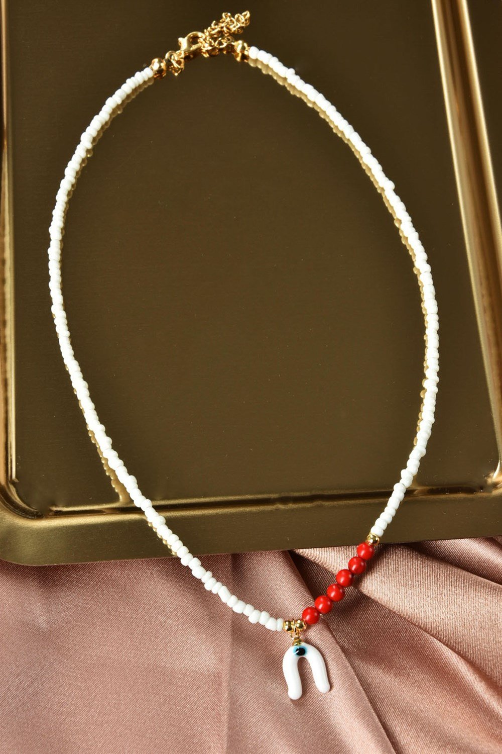 Kırmızı/Beyaz Nallı Boncuk Kolye KA011001