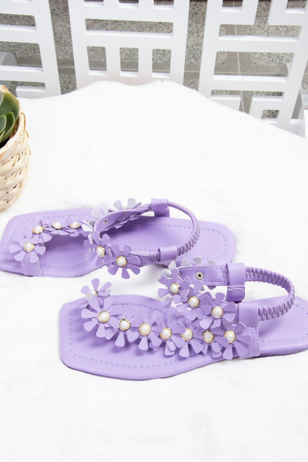 Lila İnci Detaylı Çiçekli Kadın Sandalet K425286009